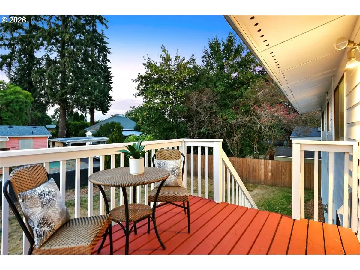 Deck-Upper