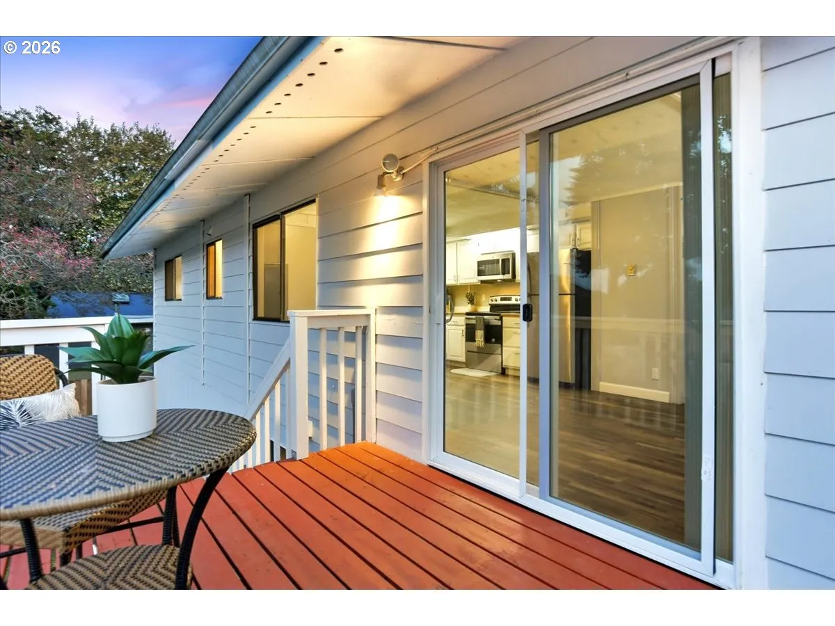 Deck-Upper