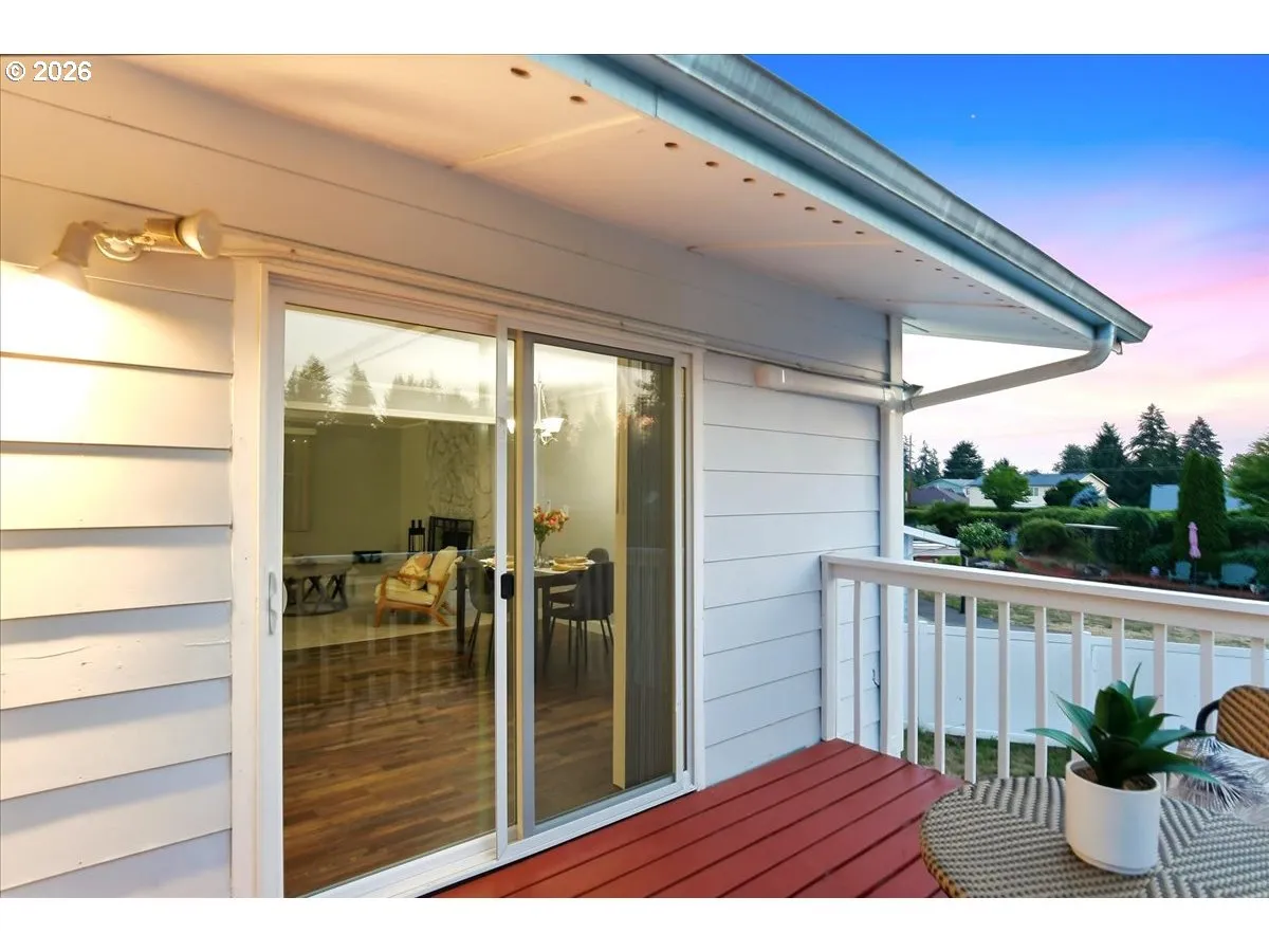Deck-Upper