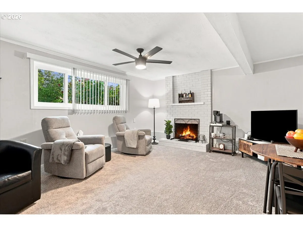 Family Room-Lower