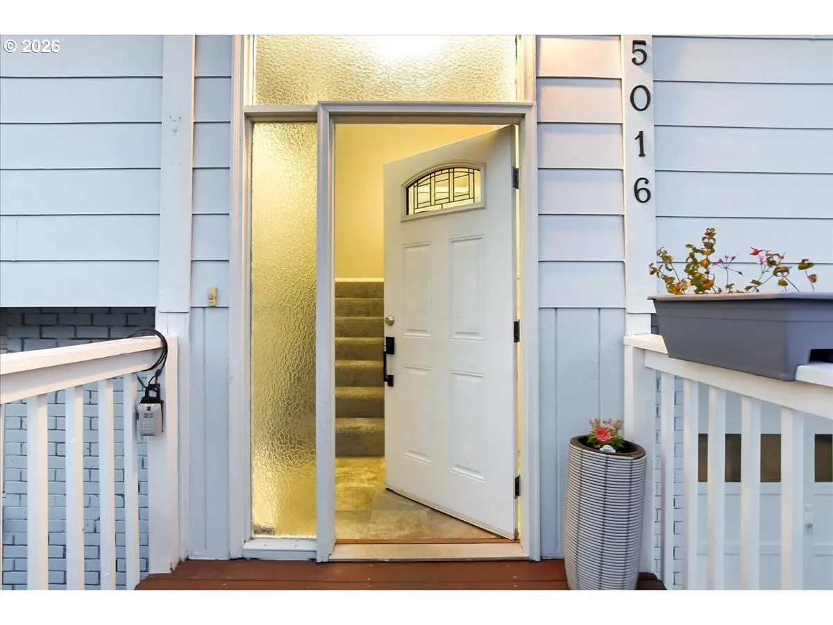 Entrance/Foyer