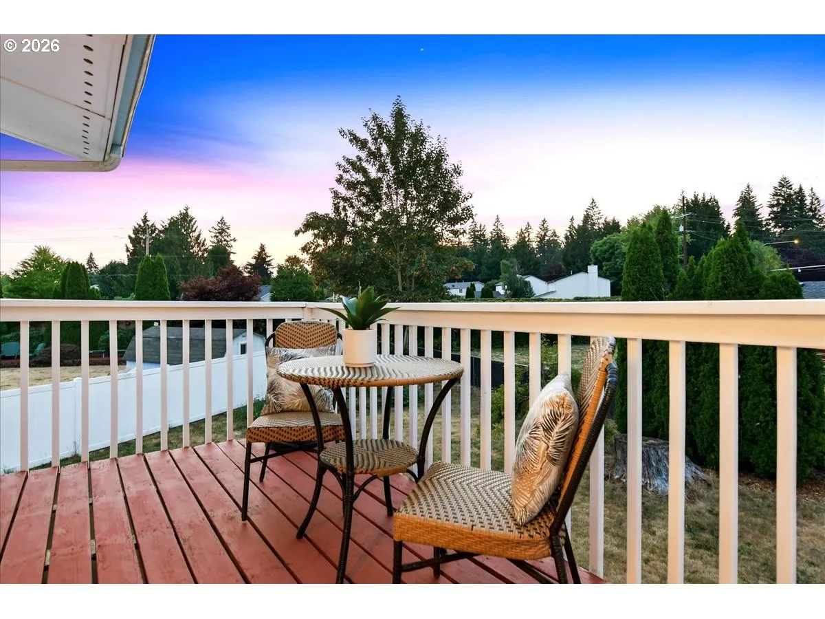 Deck-Upper