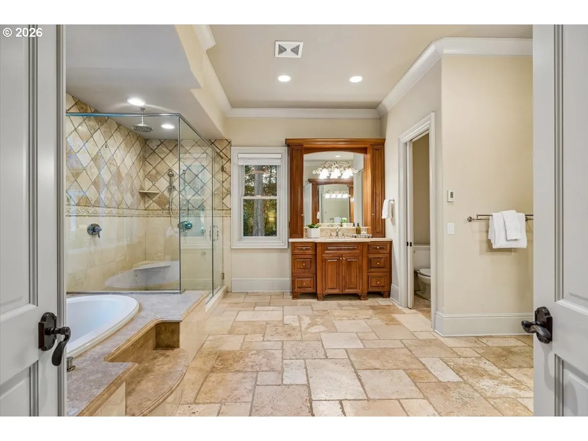 Owner's Suite Bathroom-Full Bathroom