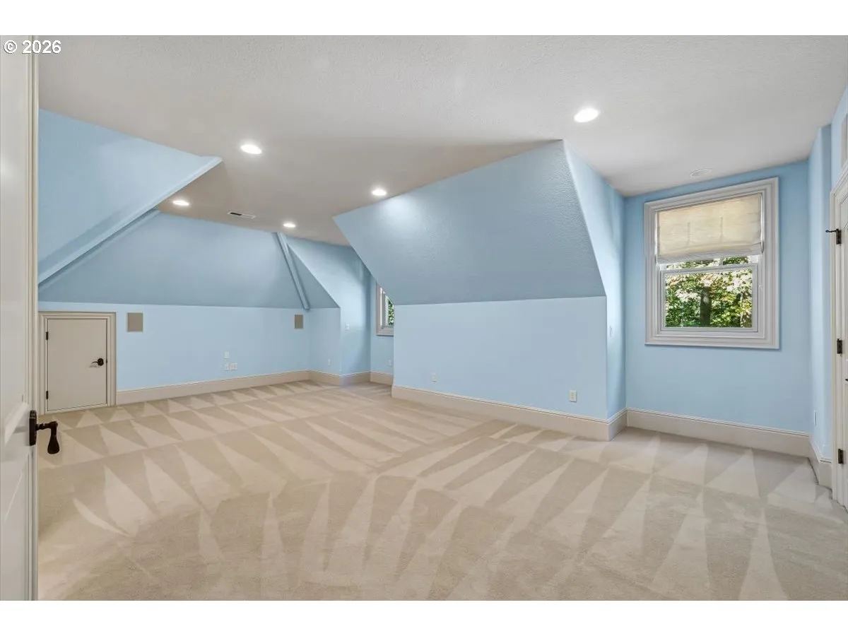 Bedroom-Upper