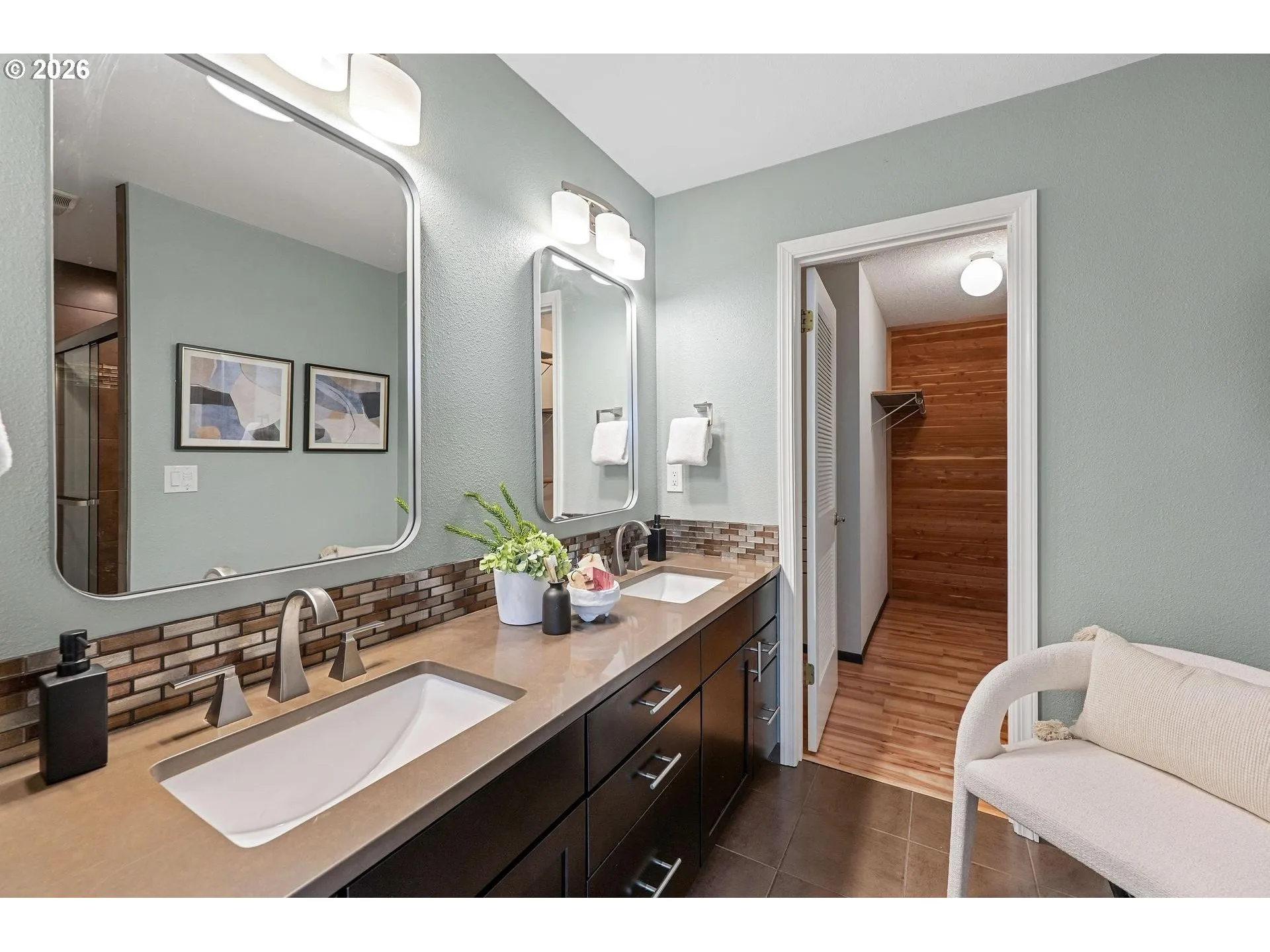 Primary Bedroom-Attached Bathroom