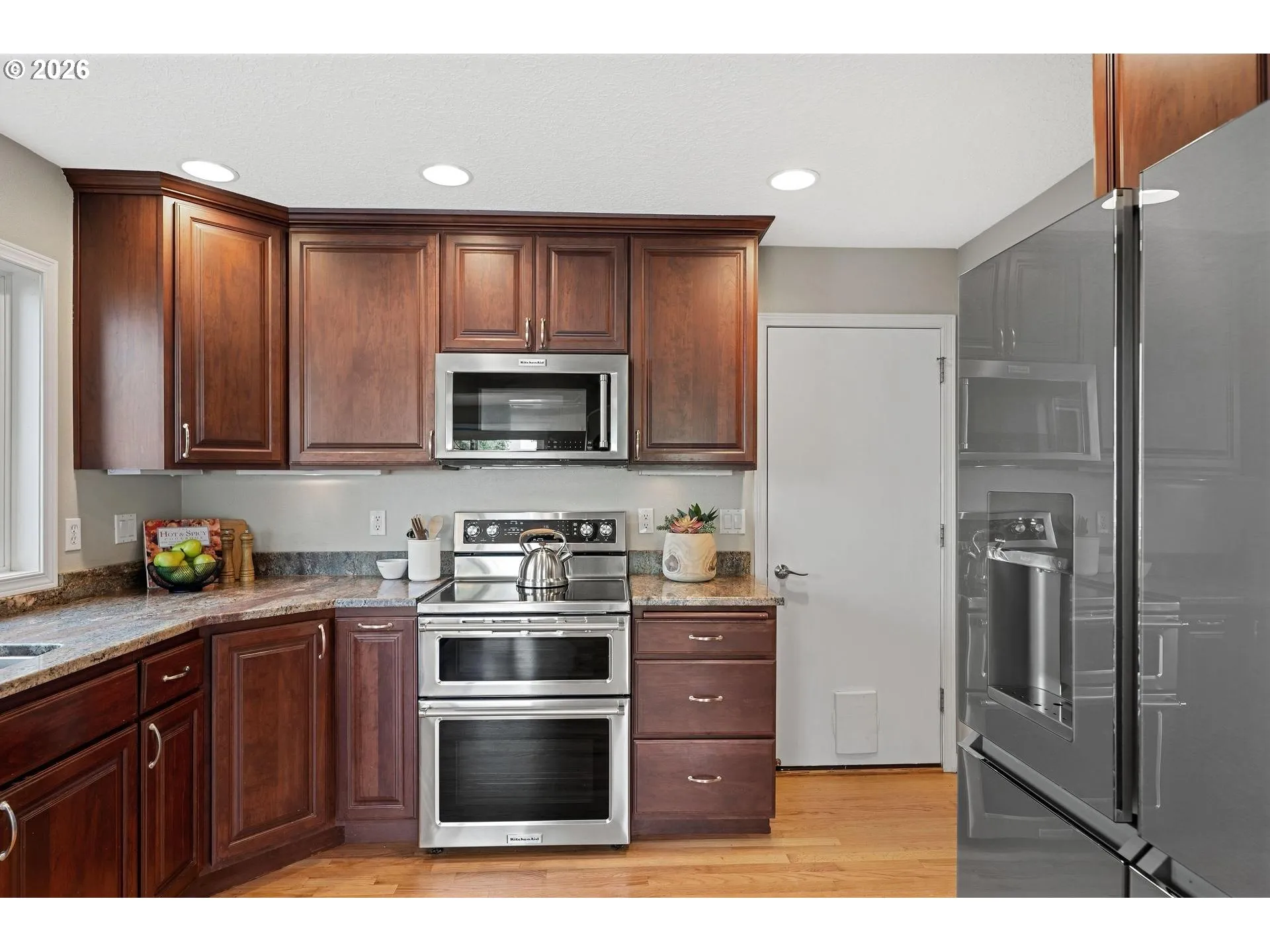 Kitchen-Oven
