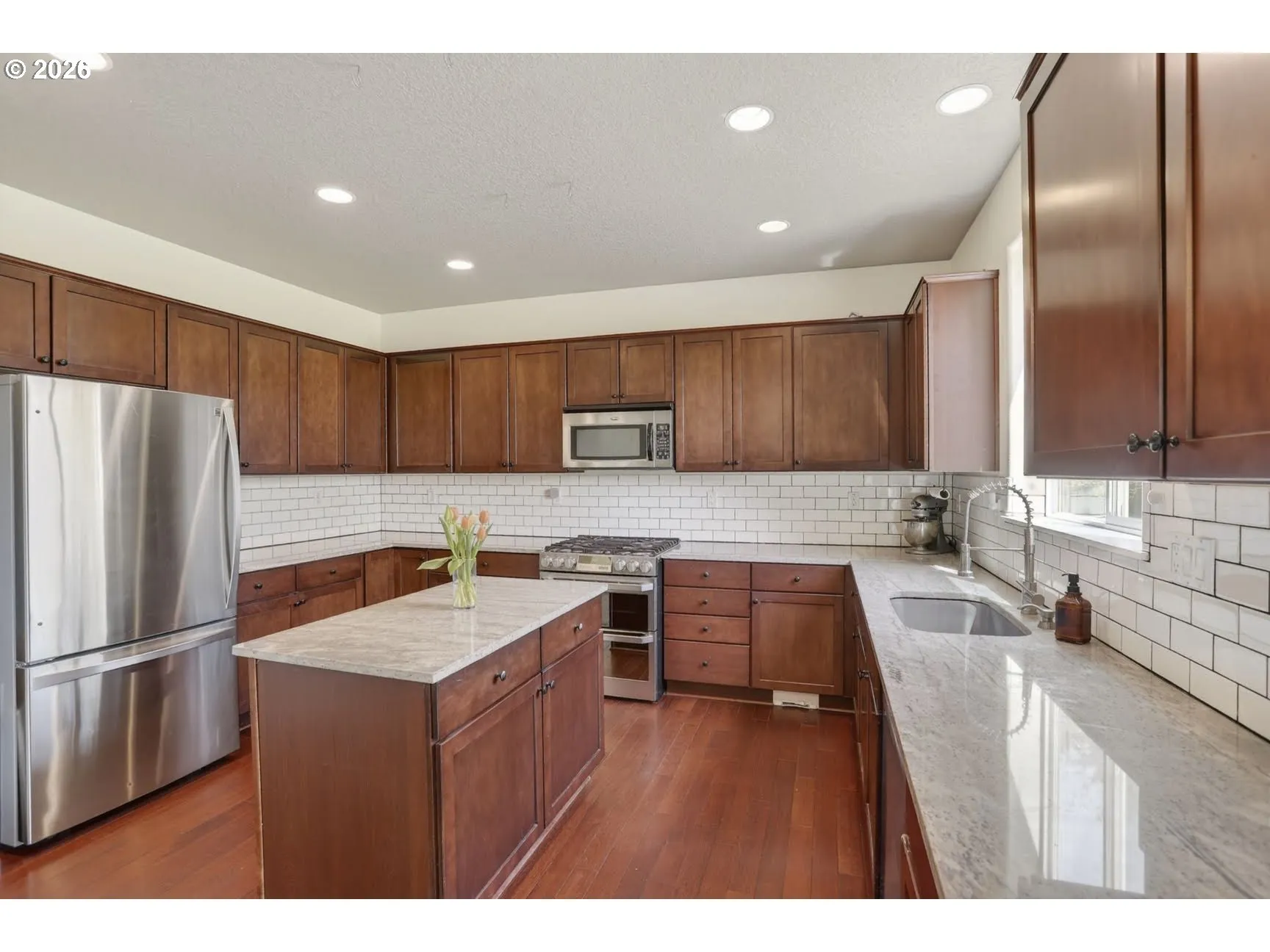 Kitchen-Island