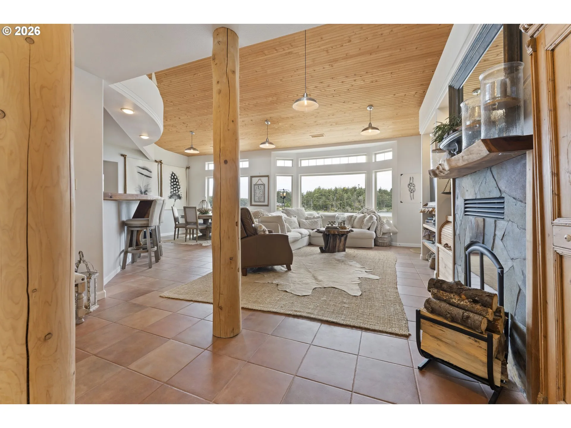 Entrance/Foyer
