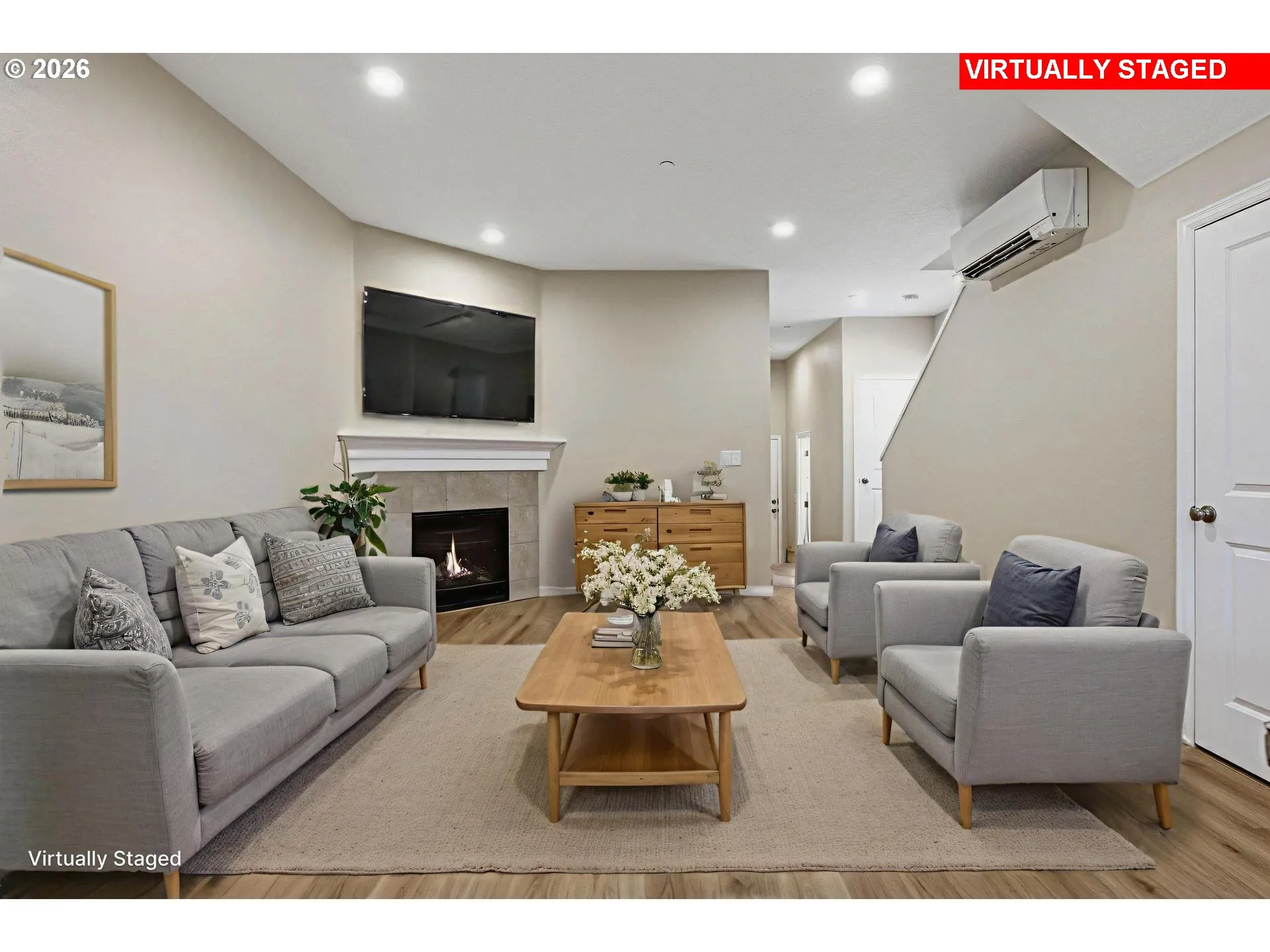 Living Room-Fireplace