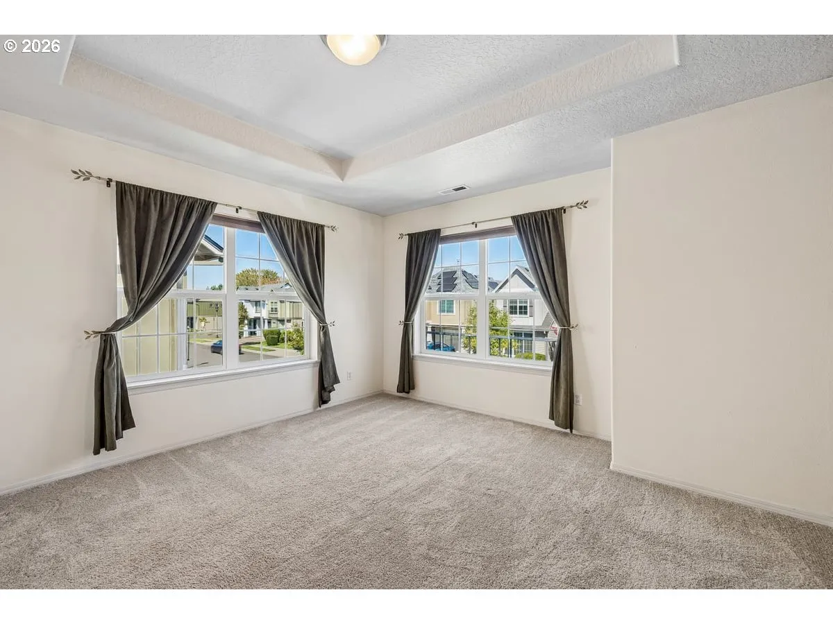 Primary Bedroom-Upper