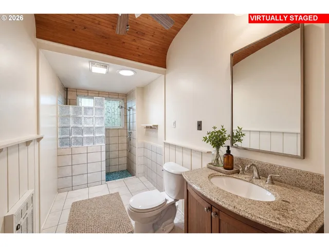 Bathroom-Walk in Shower