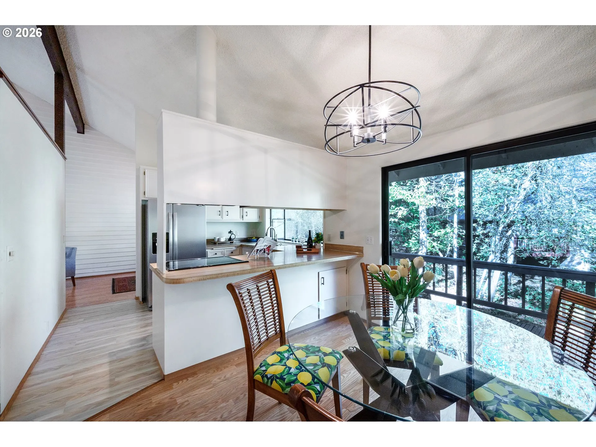 Kitchen/Nook-Eating Area