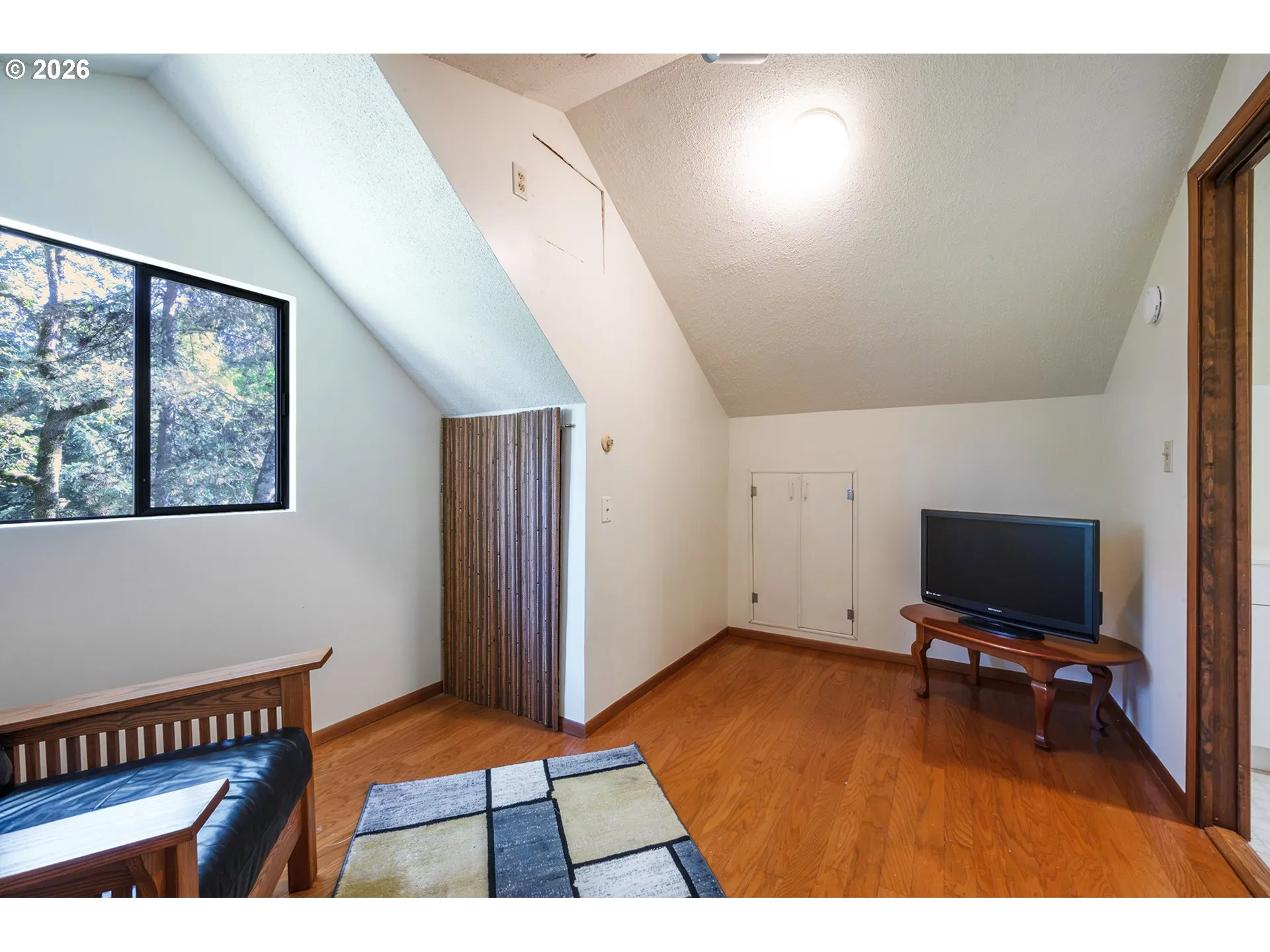 Bonus Room-Upper