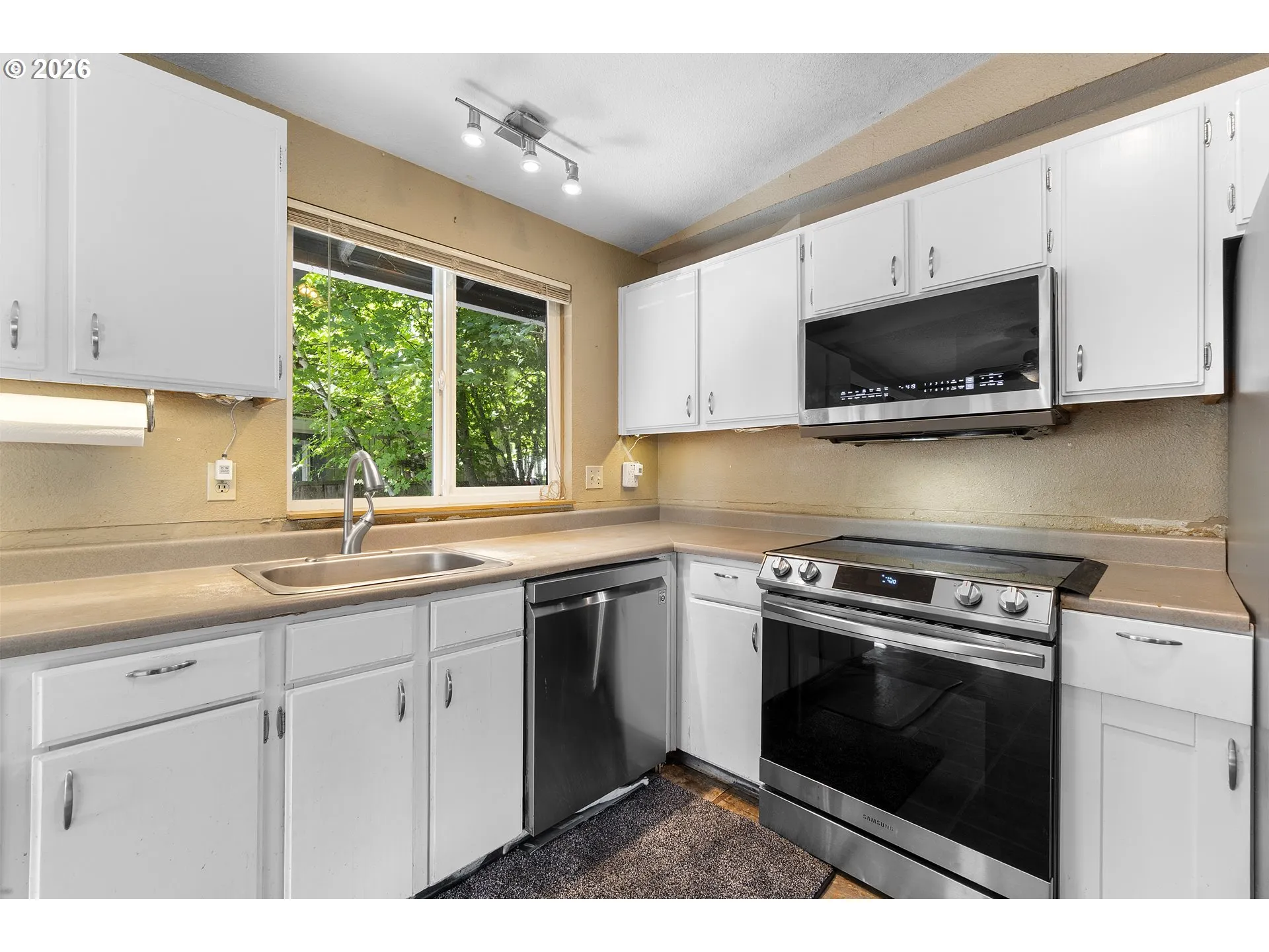 Kitchen-Oven