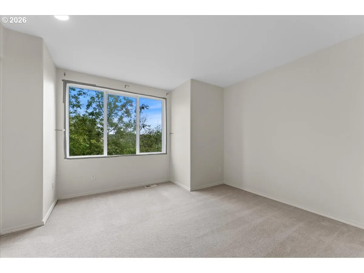 Bedroom, Primary-Upper