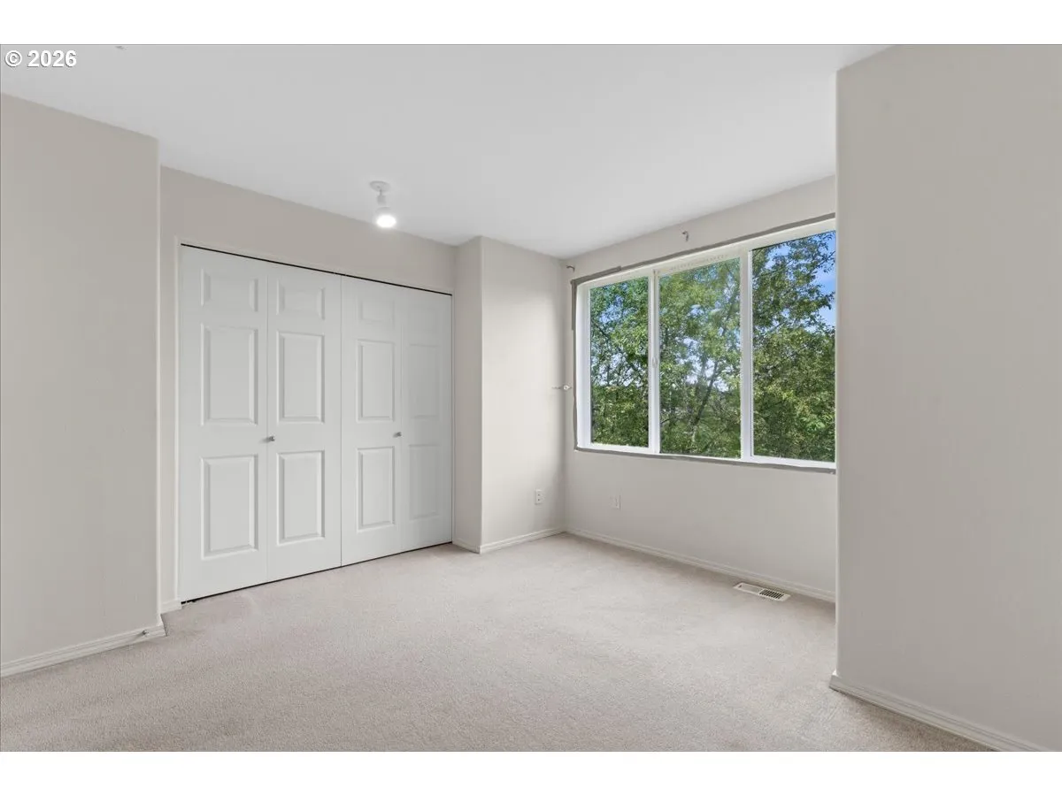 Bedroom, Primary-Upper