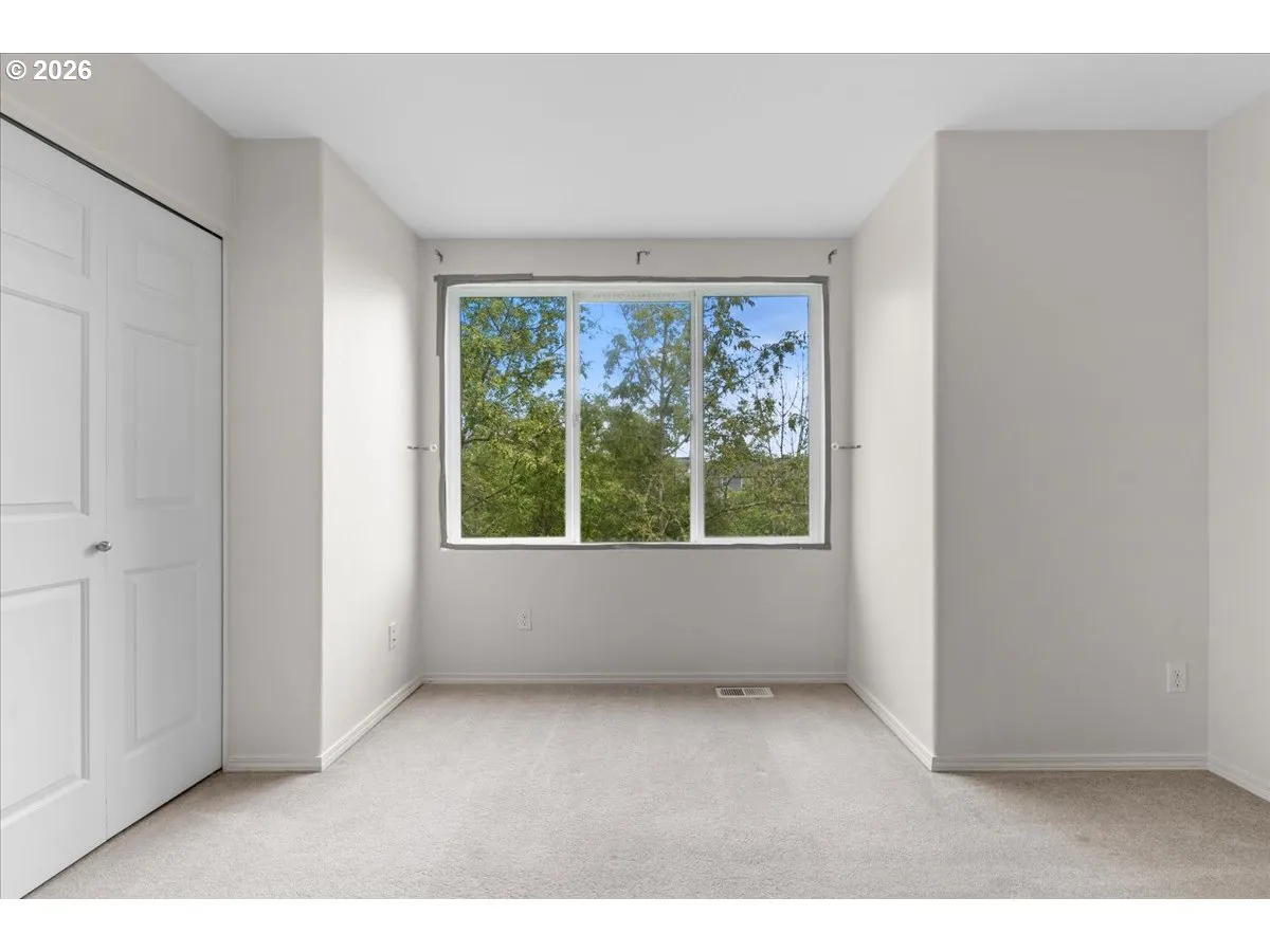 Bedroom, Primary-Upper
