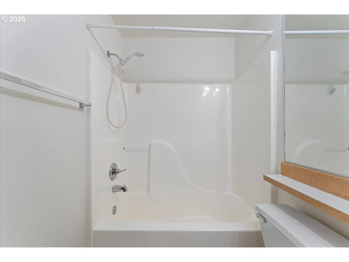 Bathroom-Upper