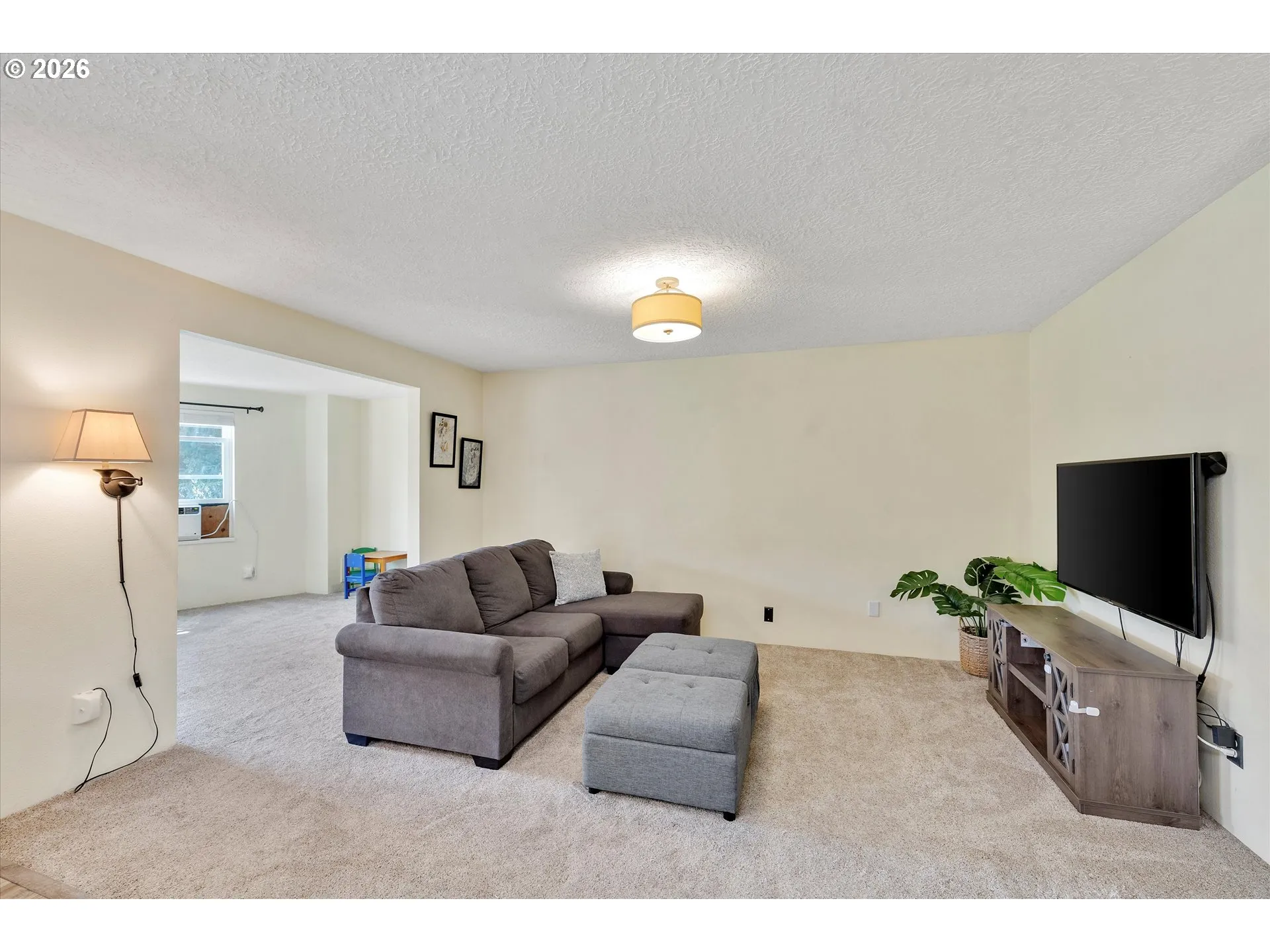 Living Room-Fireplace