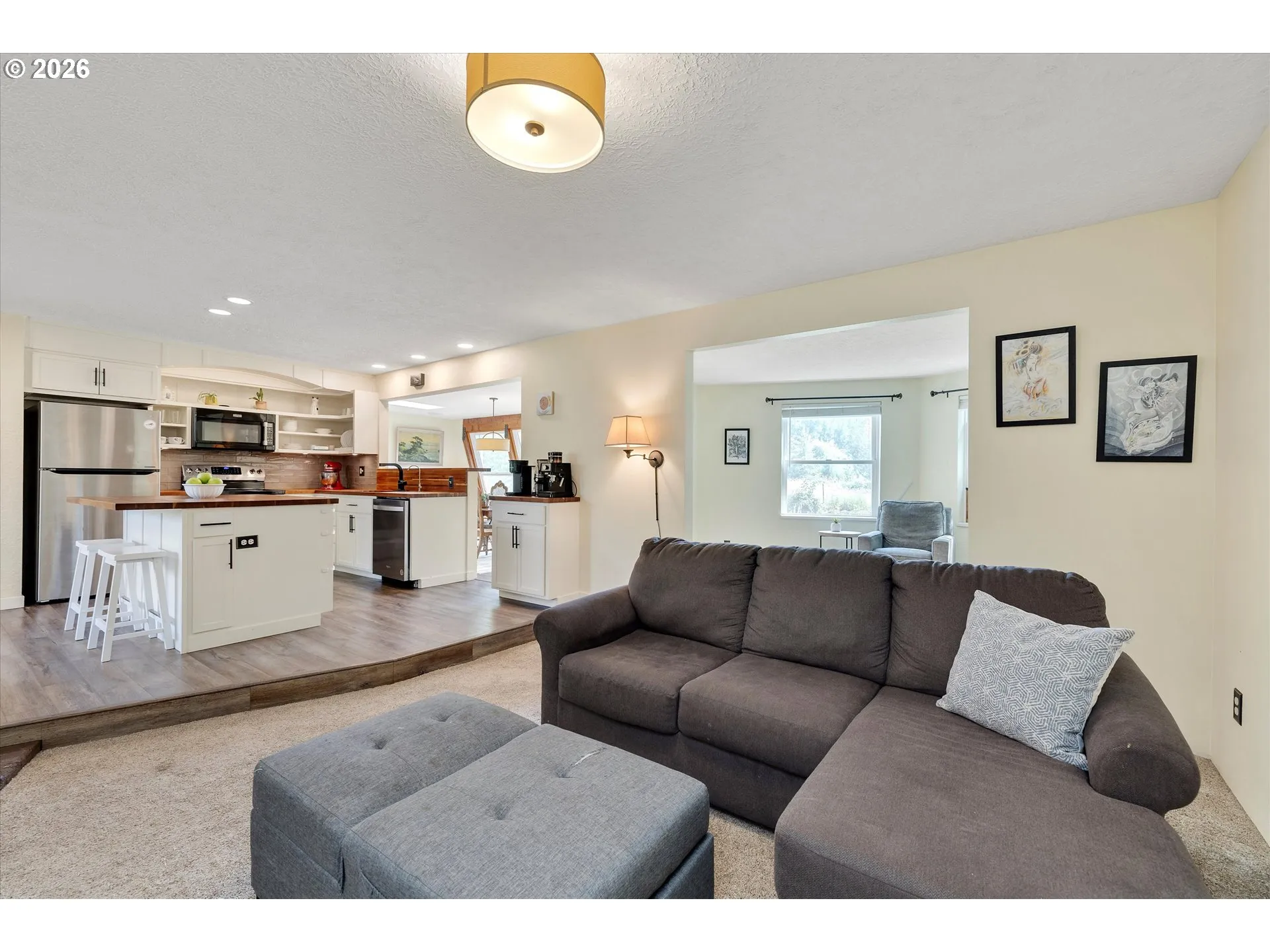Living Room-Fireplace