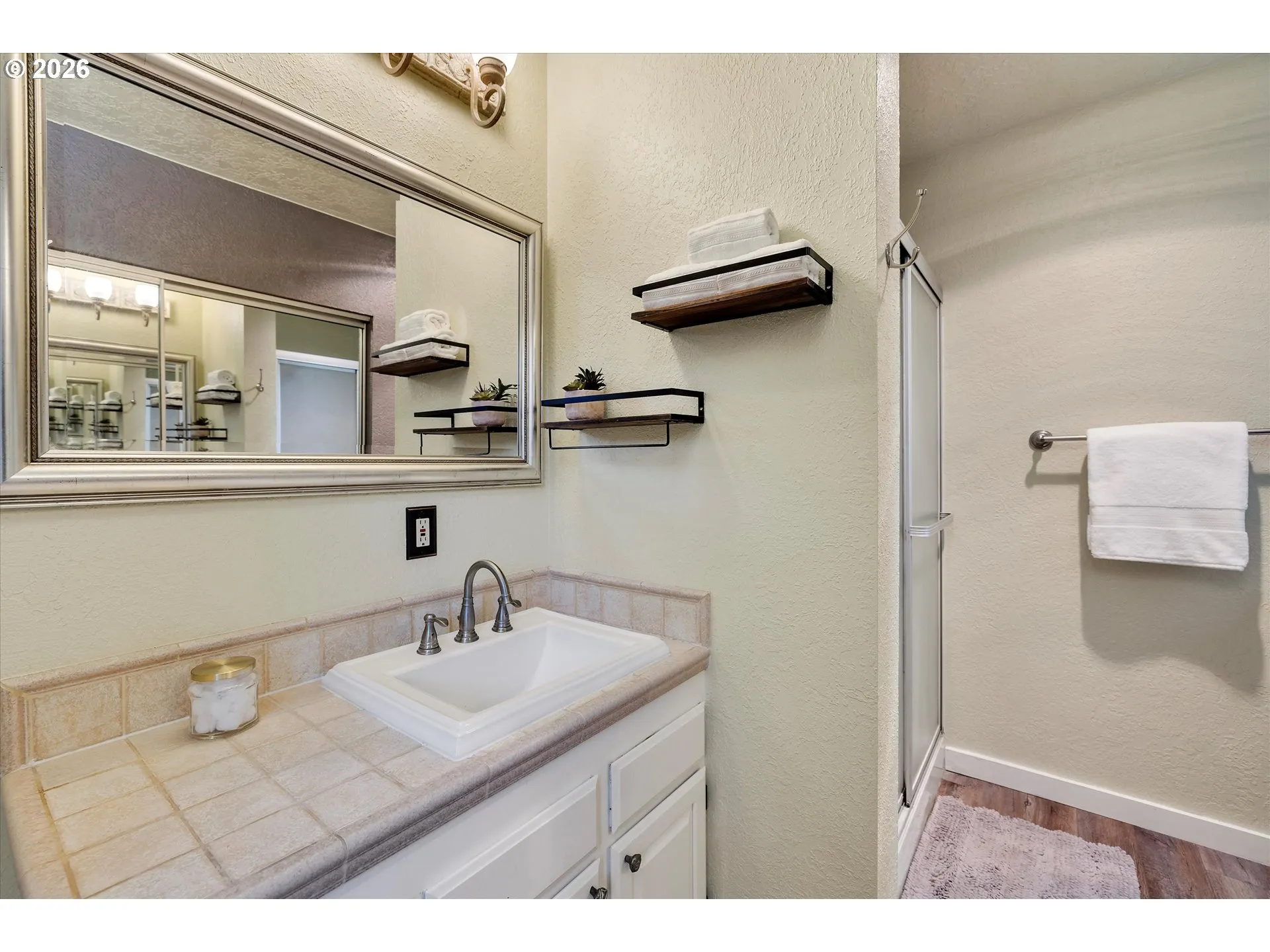 Bathroom, Attached-Main