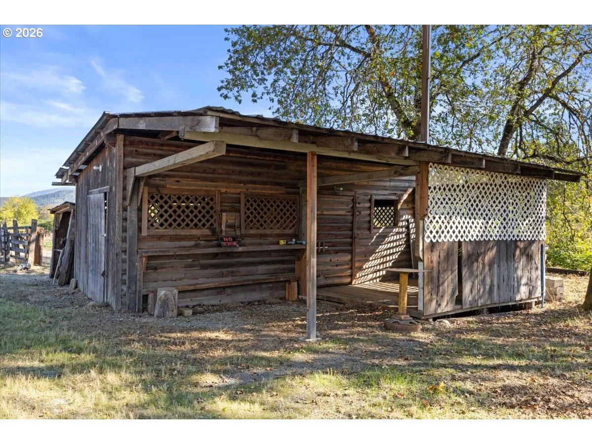 Shed