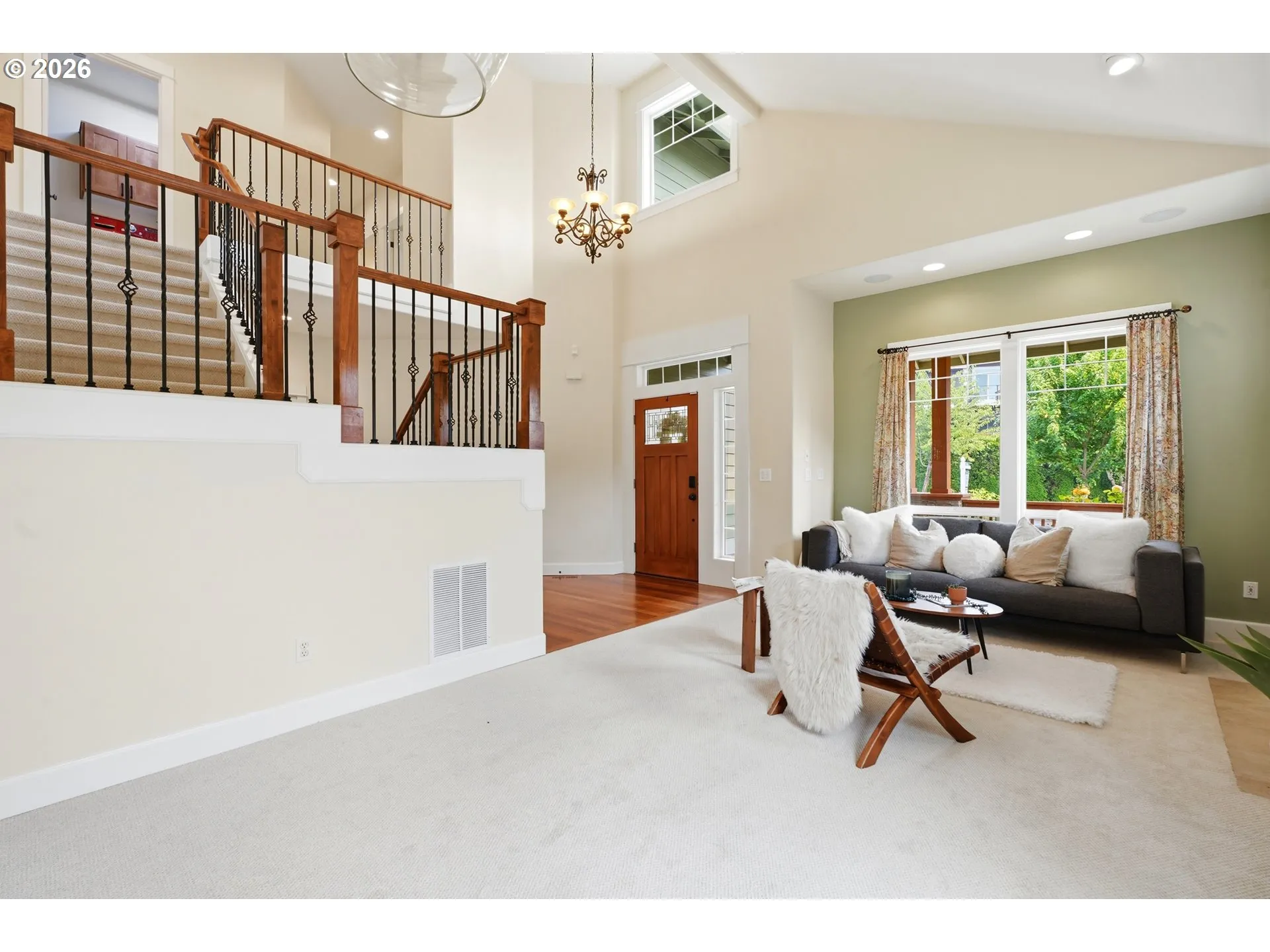 Living Room-Vaulted Ceilings