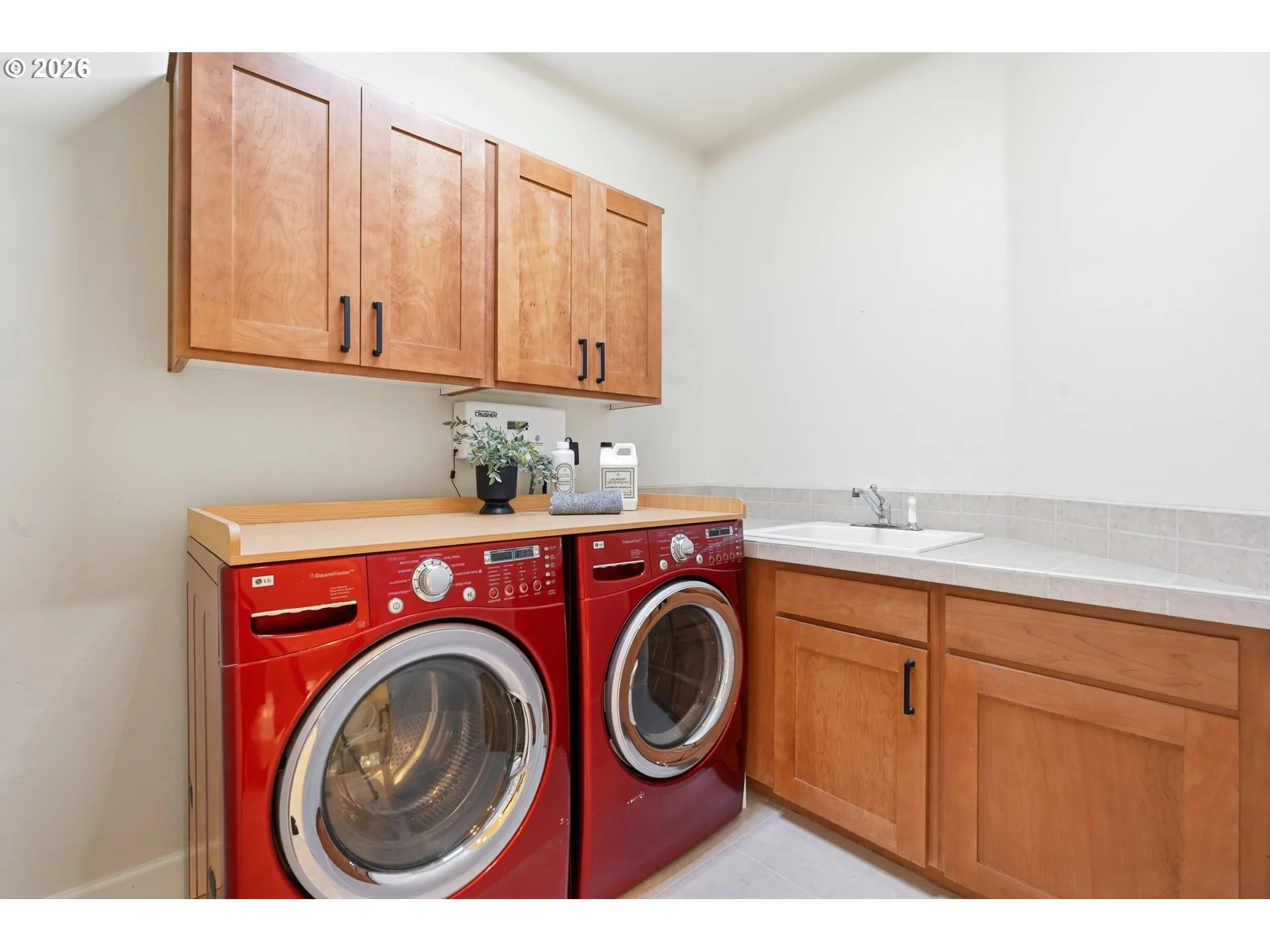 Laundry-Upper