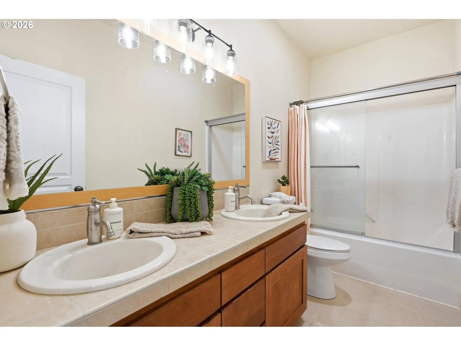 Bathroom-Hall