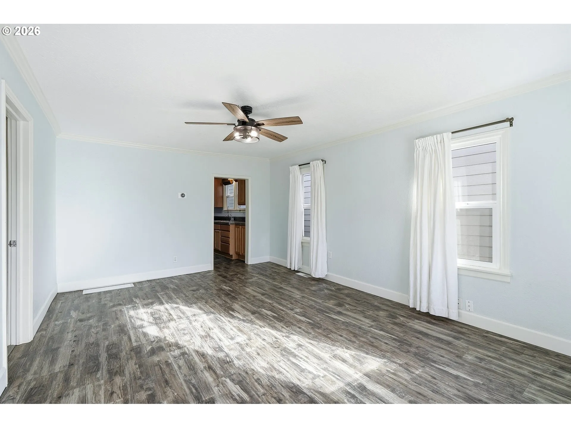 Living Room-Ceiling Fan