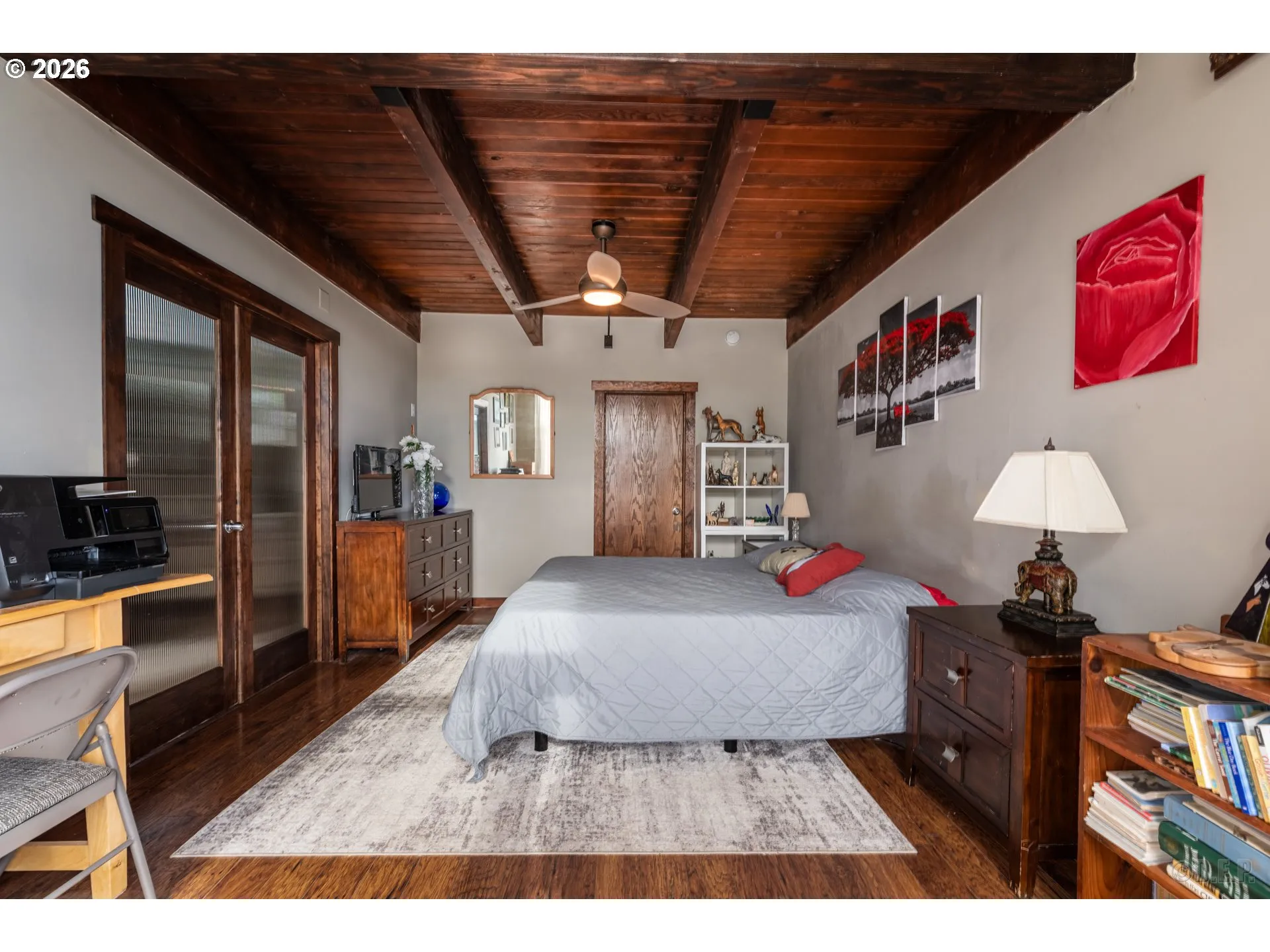 Bedroom, Primary