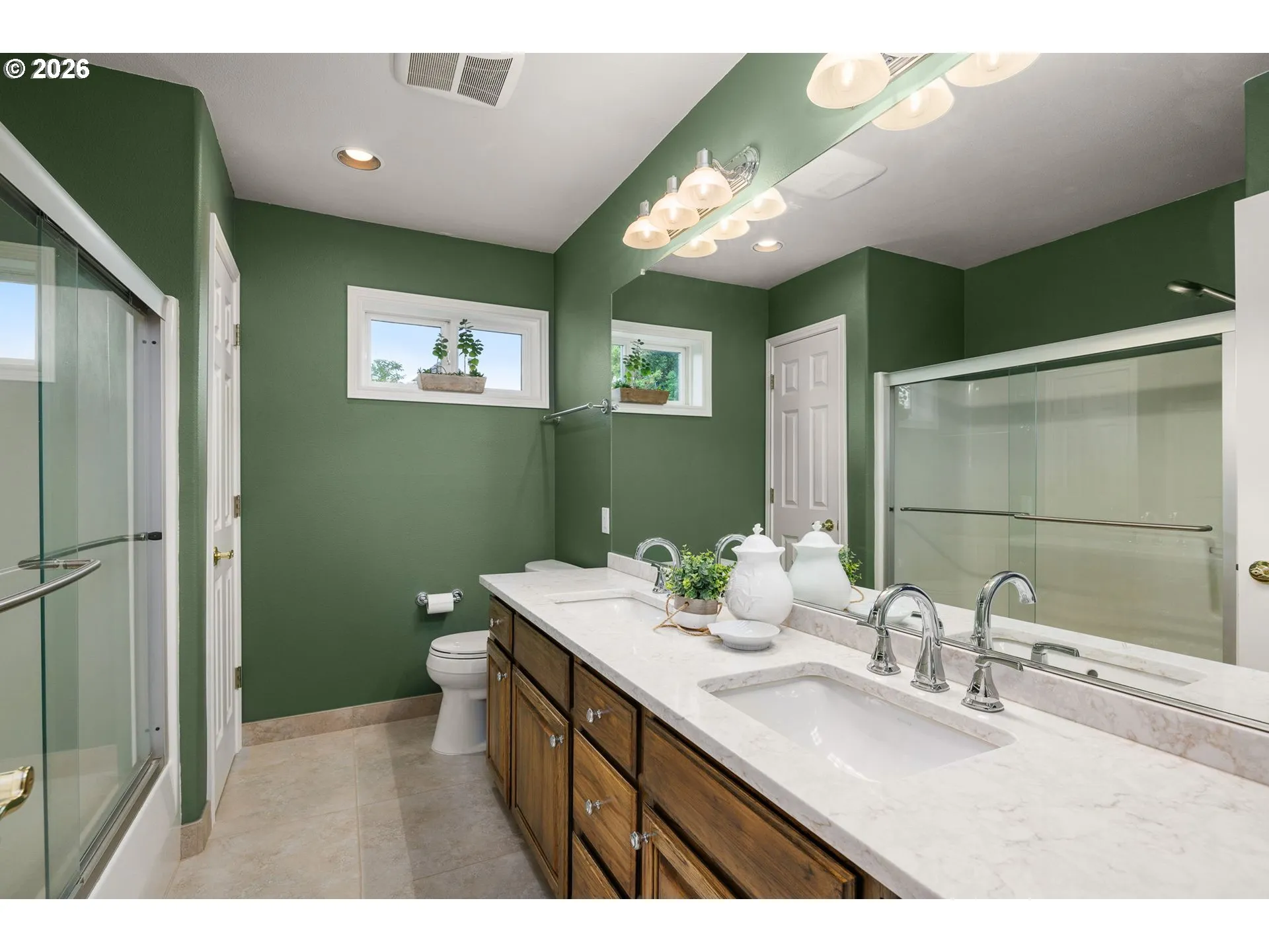 Bathroom-Upper