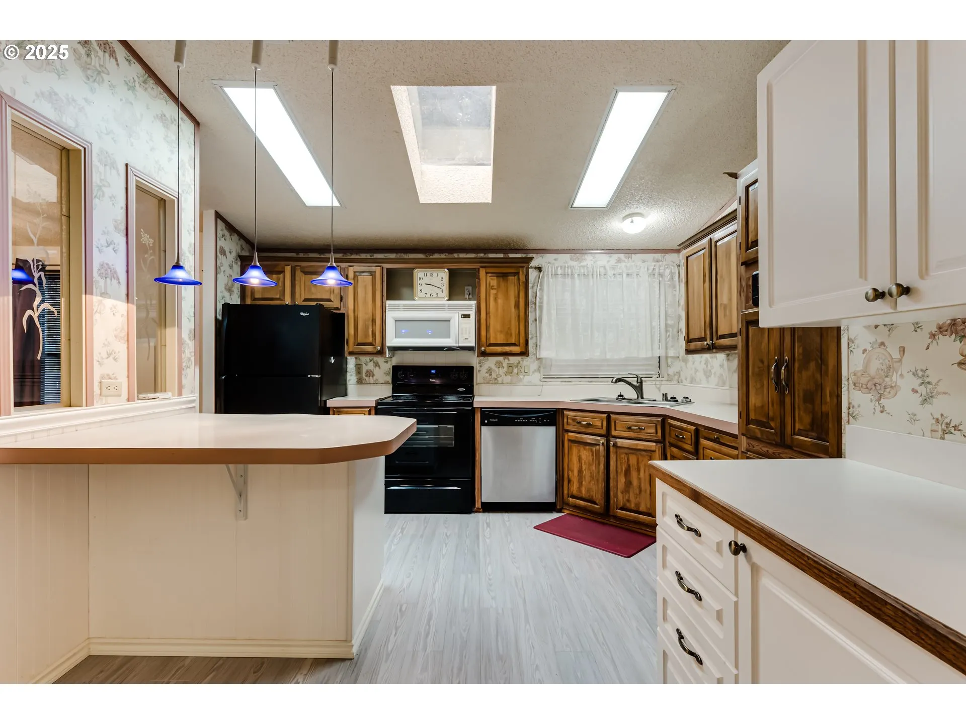 Kitchen-Island
