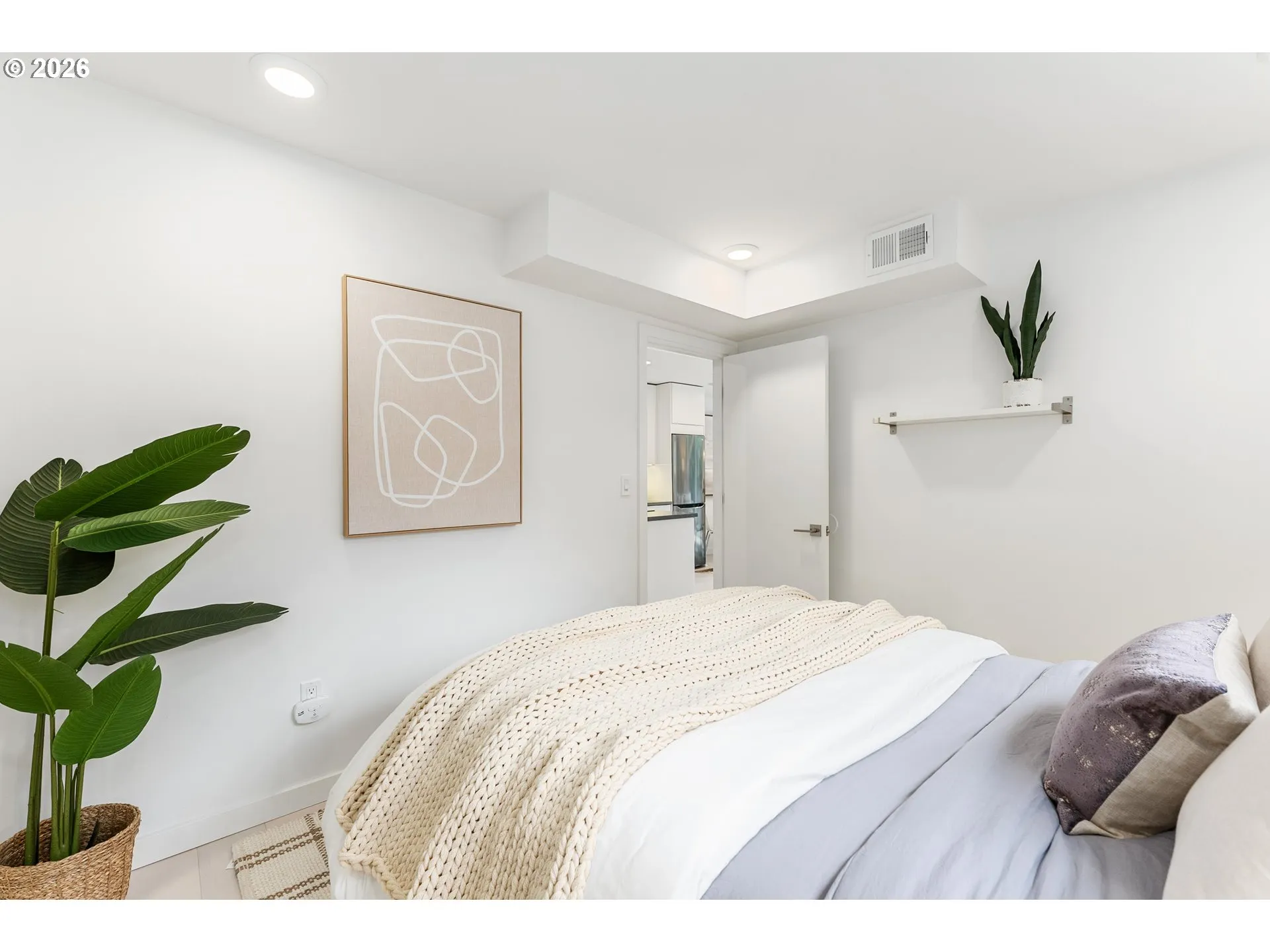 Bedroom, Primary