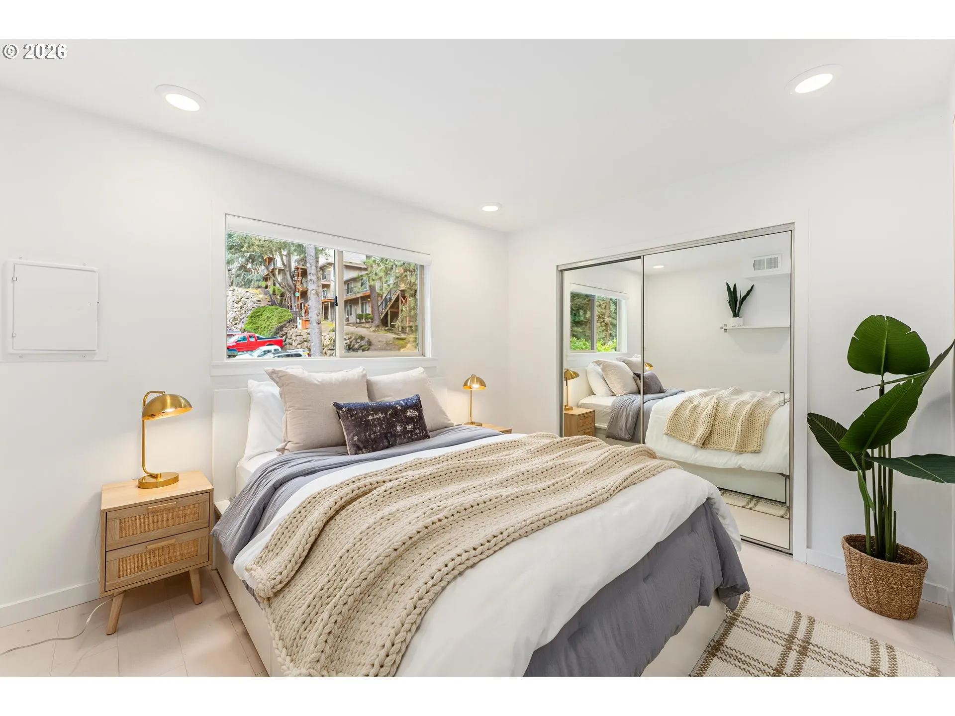 Bedroom, Primary