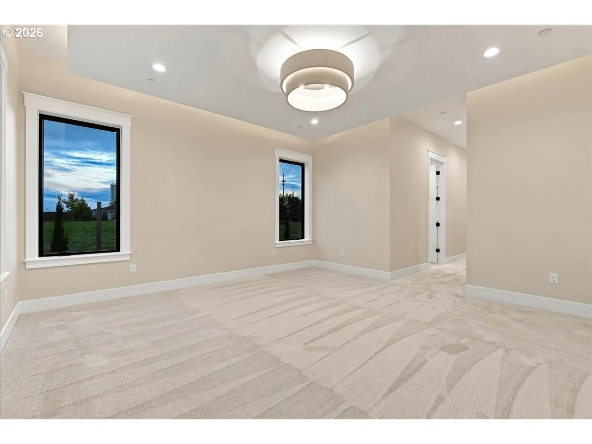 Bedroom, Owner's Suite