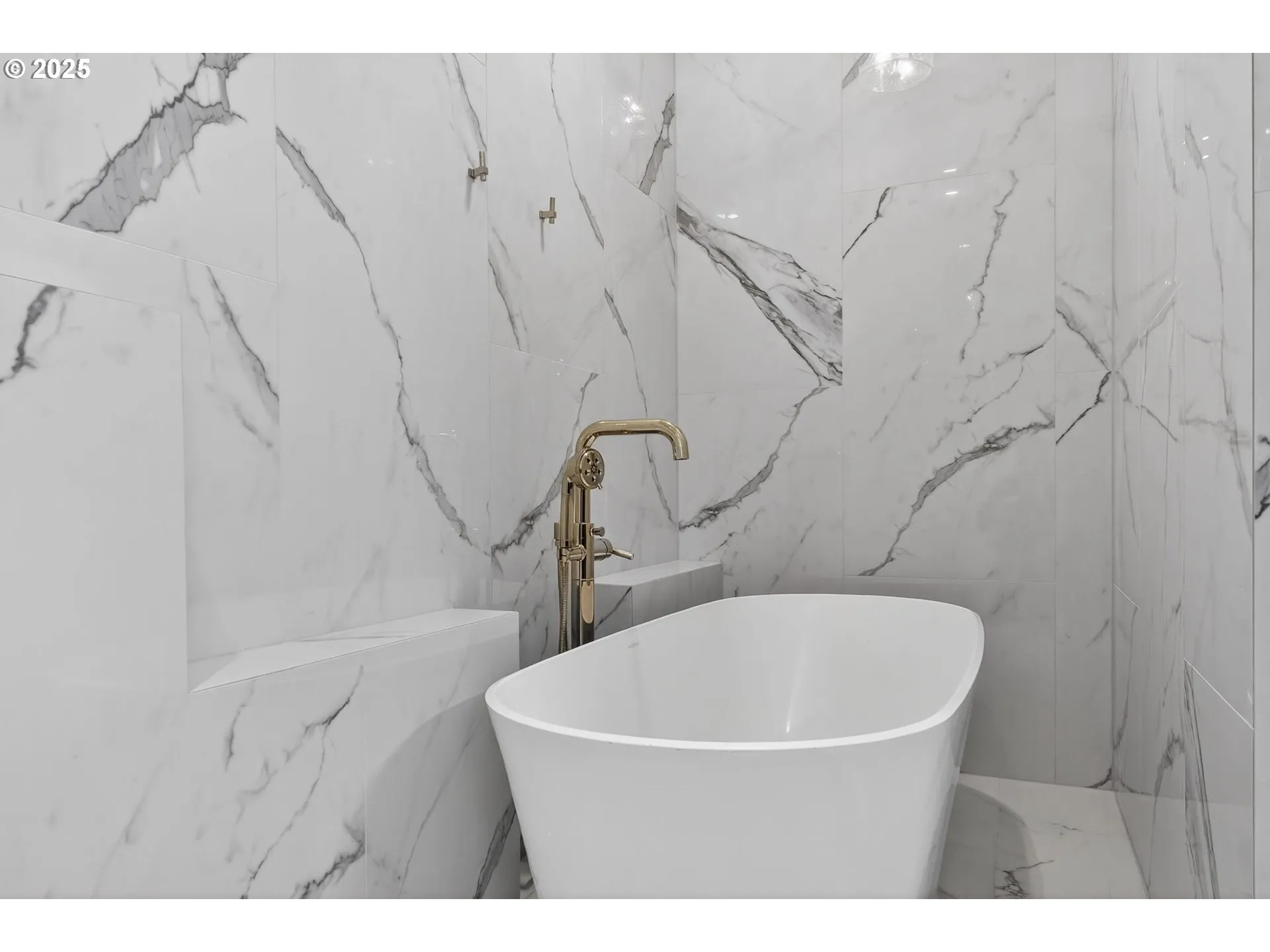 Primary Bedroom-Attached Bathroom