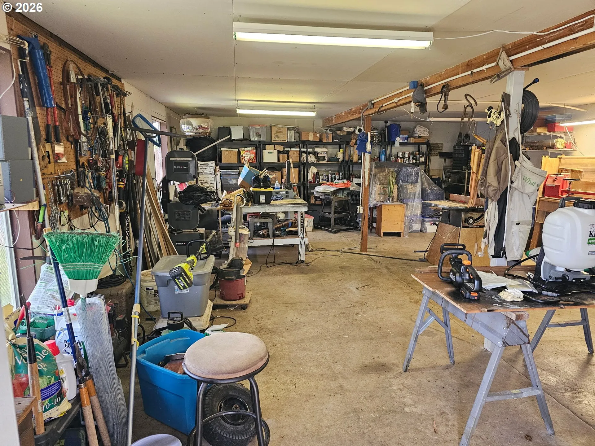 Shop-Finished