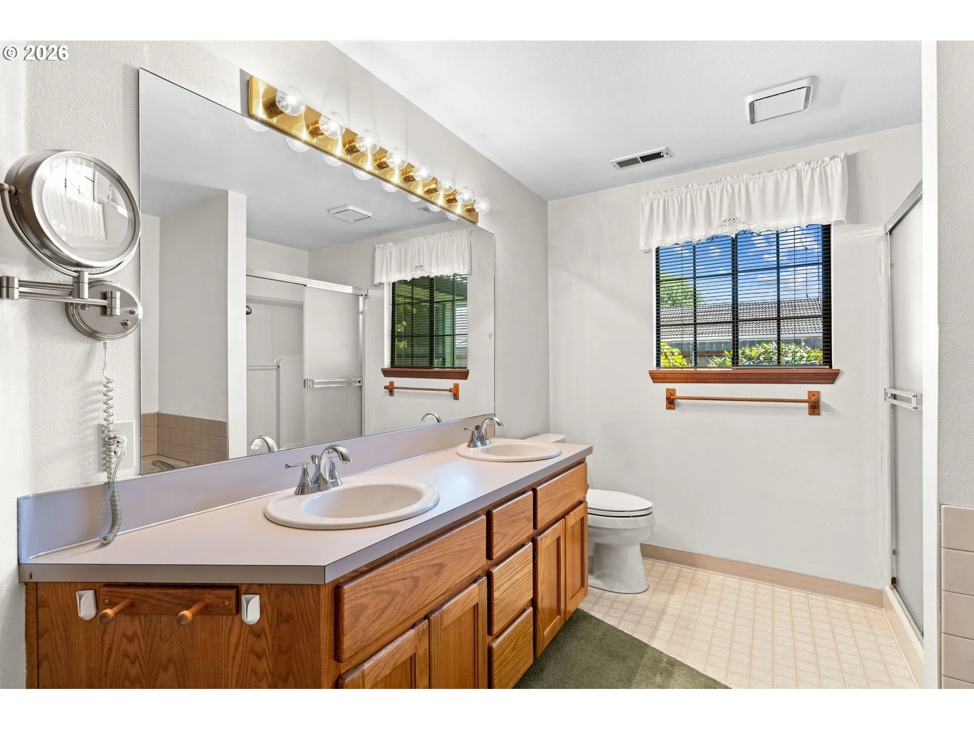 Primary Bedroom-Attached Bathroom