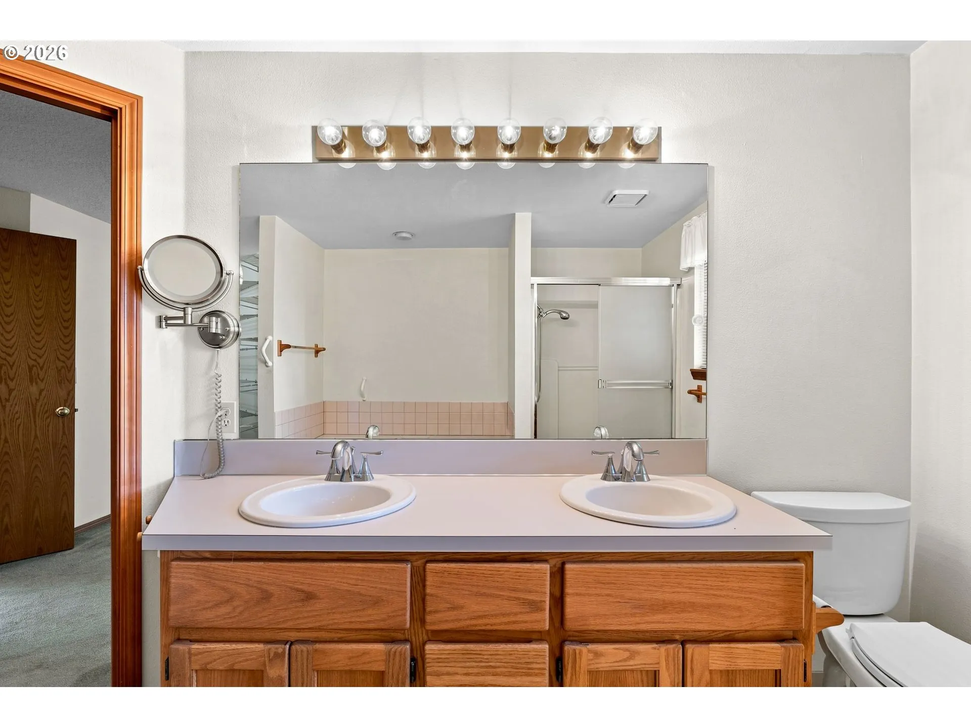 Primary Bedroom-Attached Bathroom