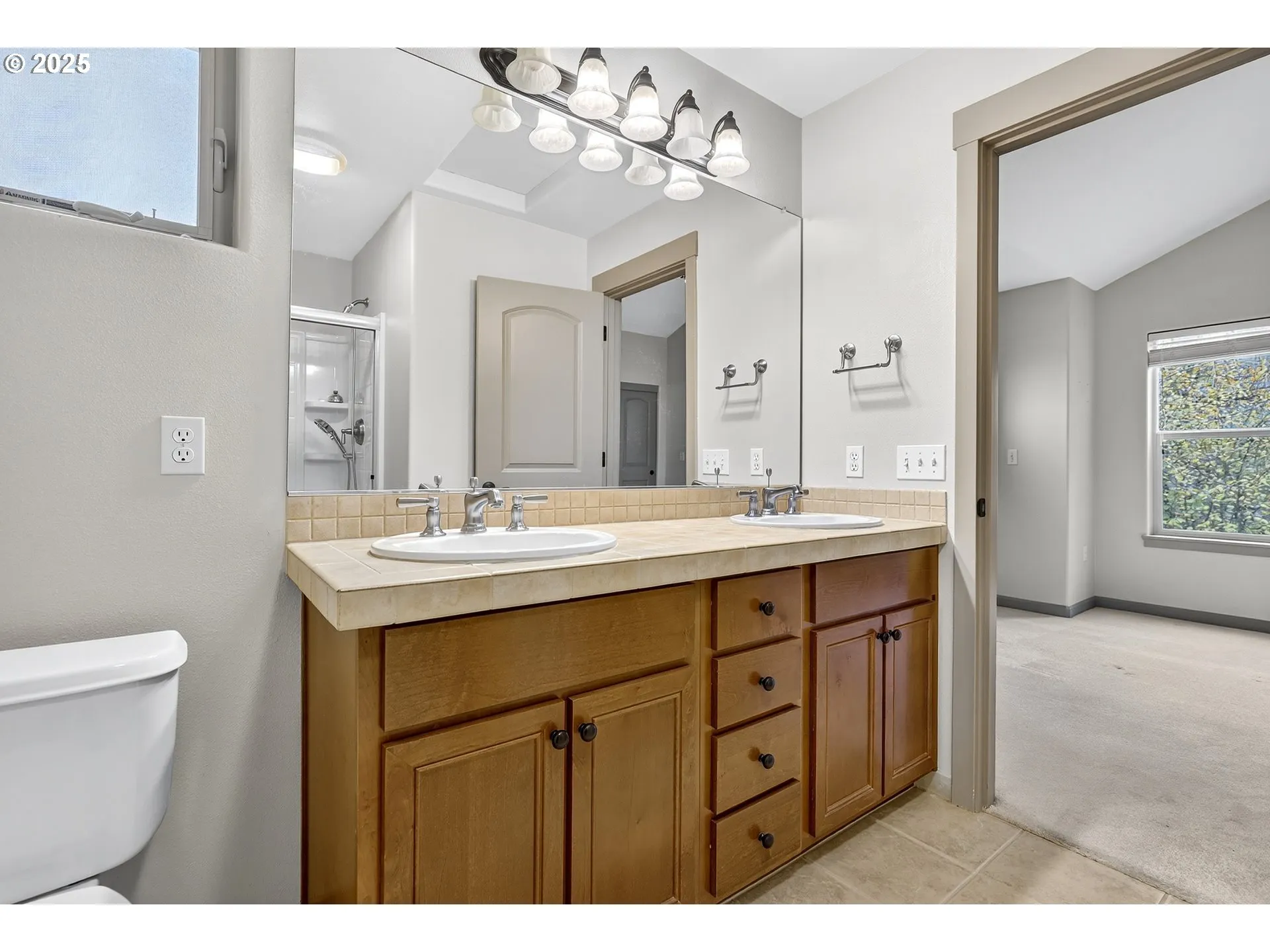 Bathroom, Attached