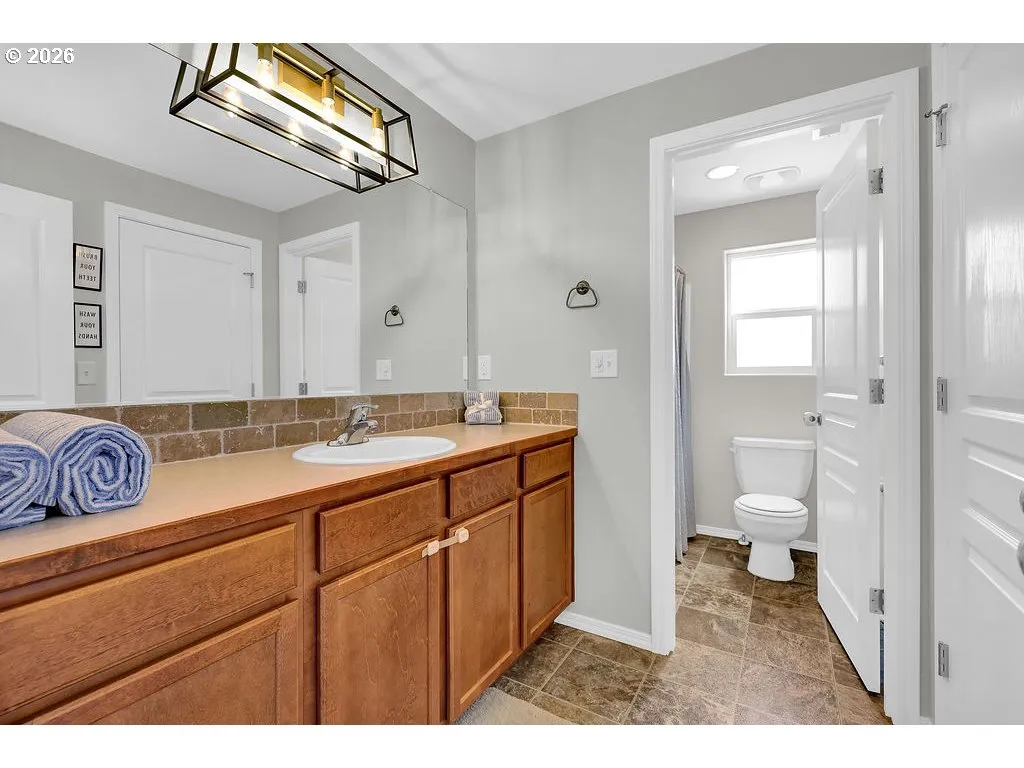 Bathroom-Jack and Jill