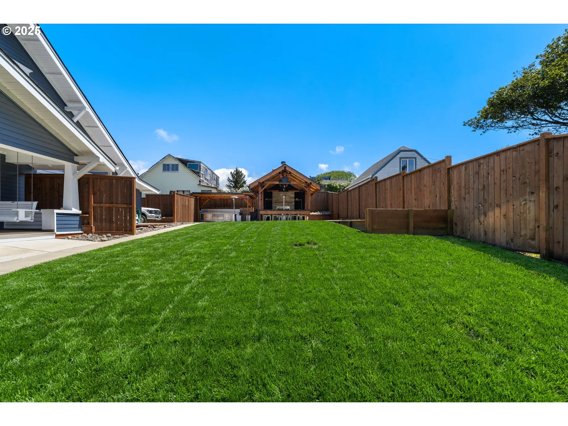 Yard-Fenced