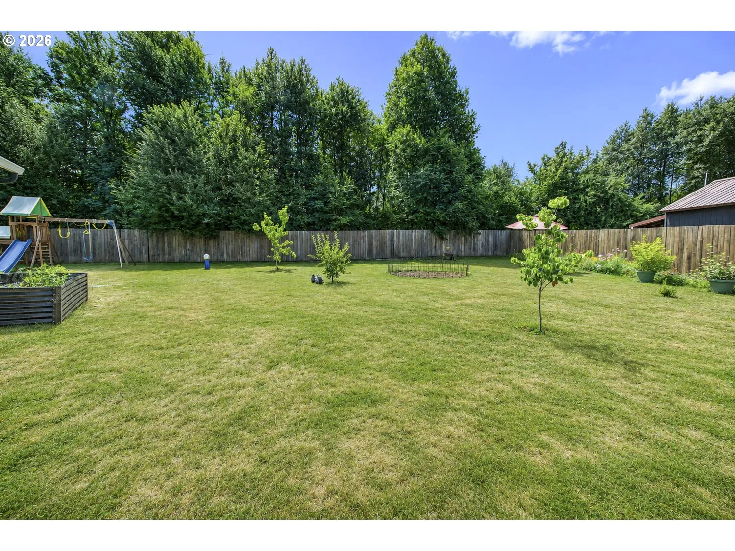 Yard-Back