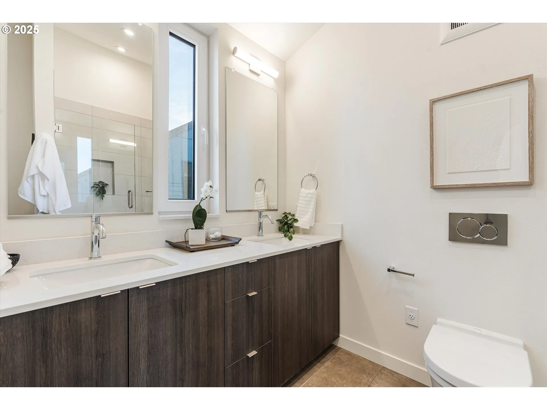 Bathroom-Upper
