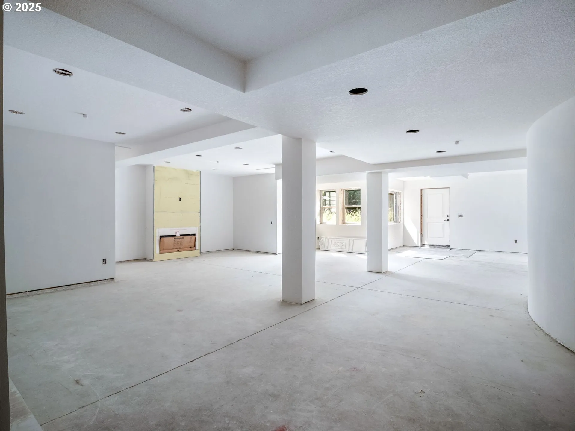 Basement-Partially Finished