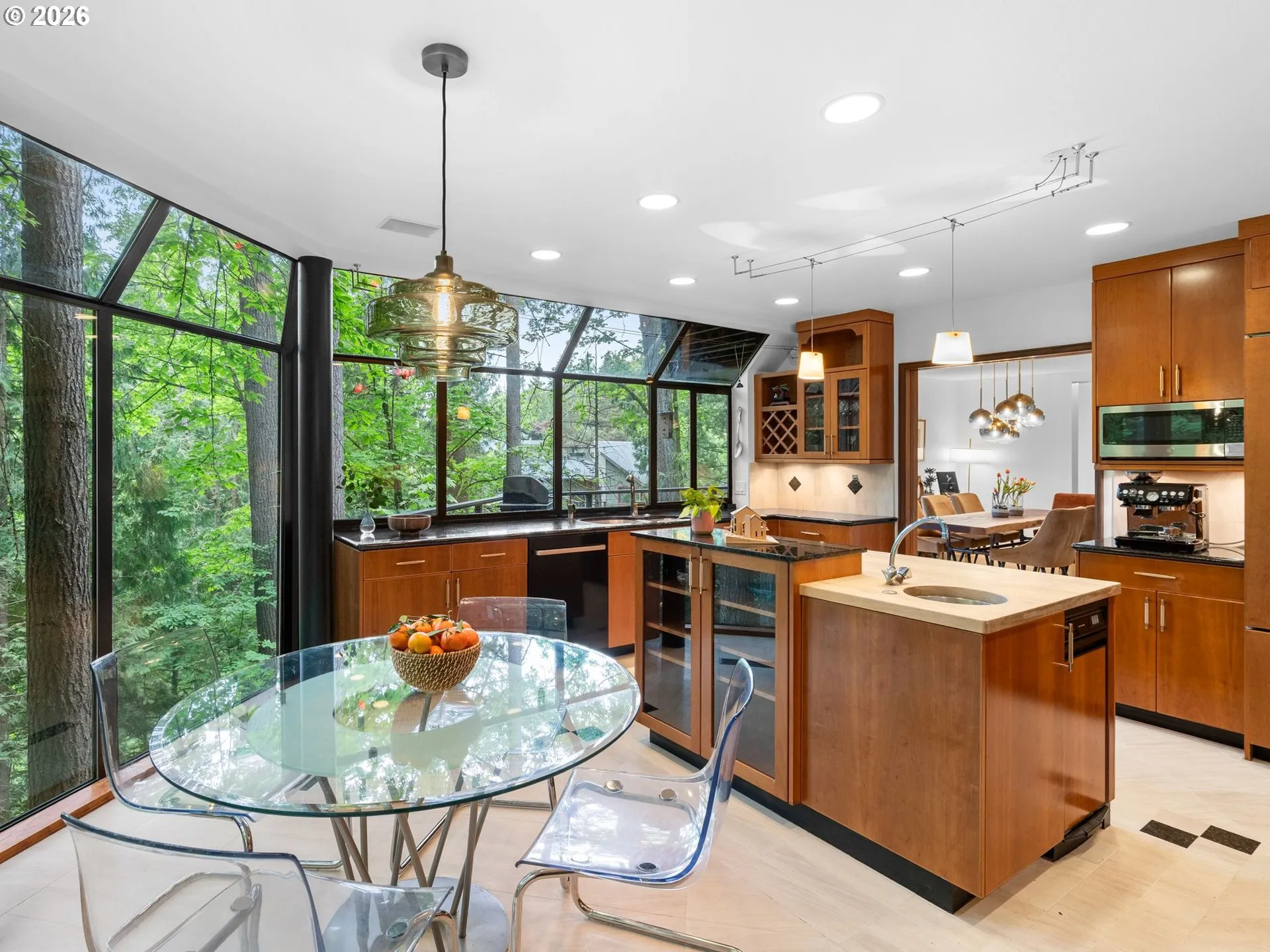Kitchen/Nook-Eating Area