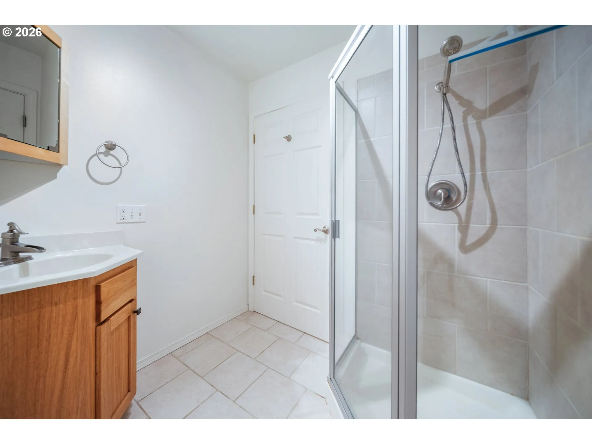 Bathroom-Hall