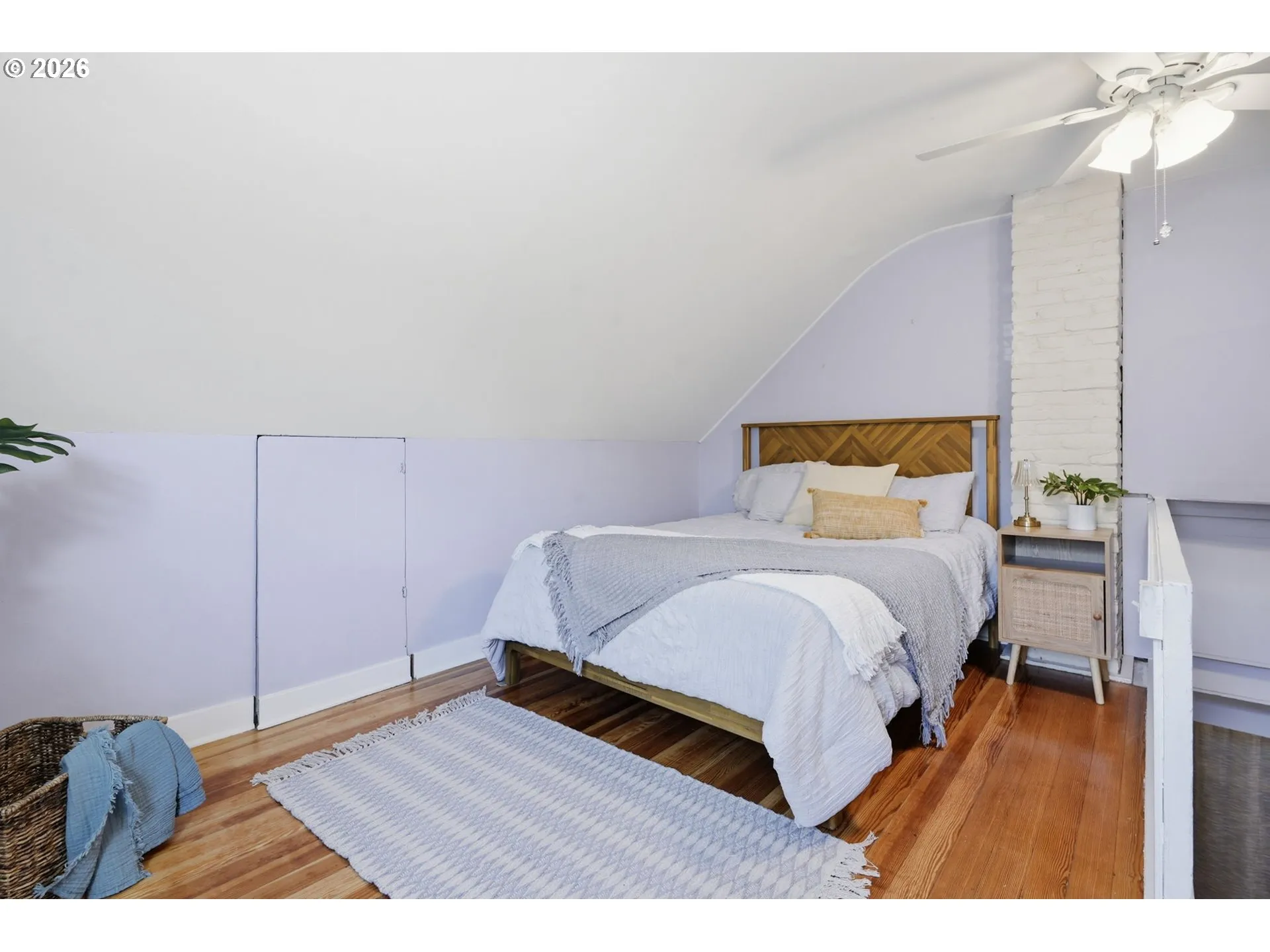 Bedroom-Upper