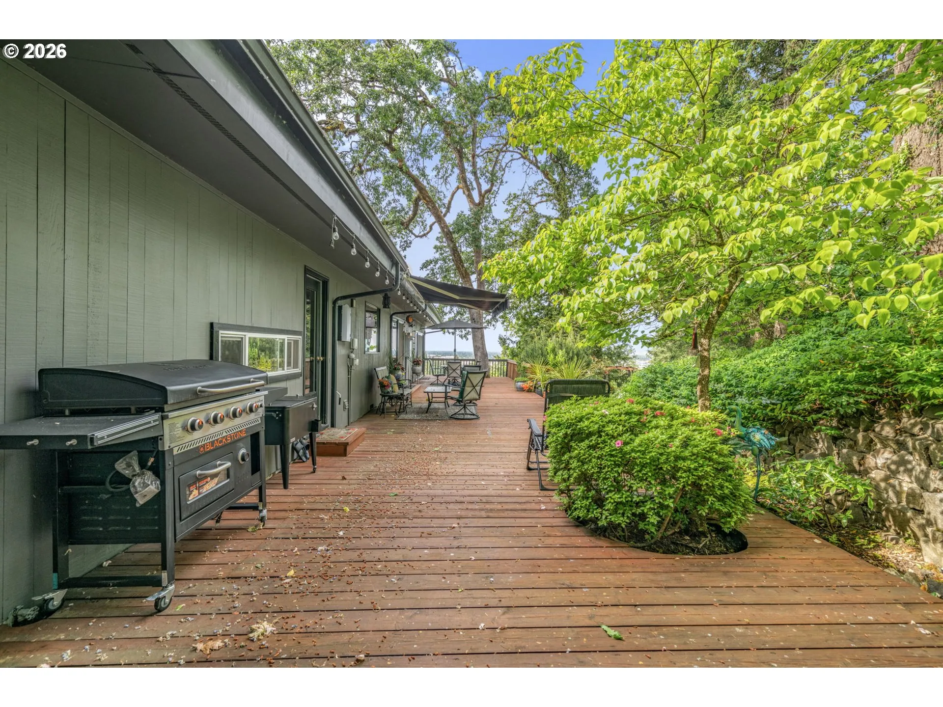 Deck-Main